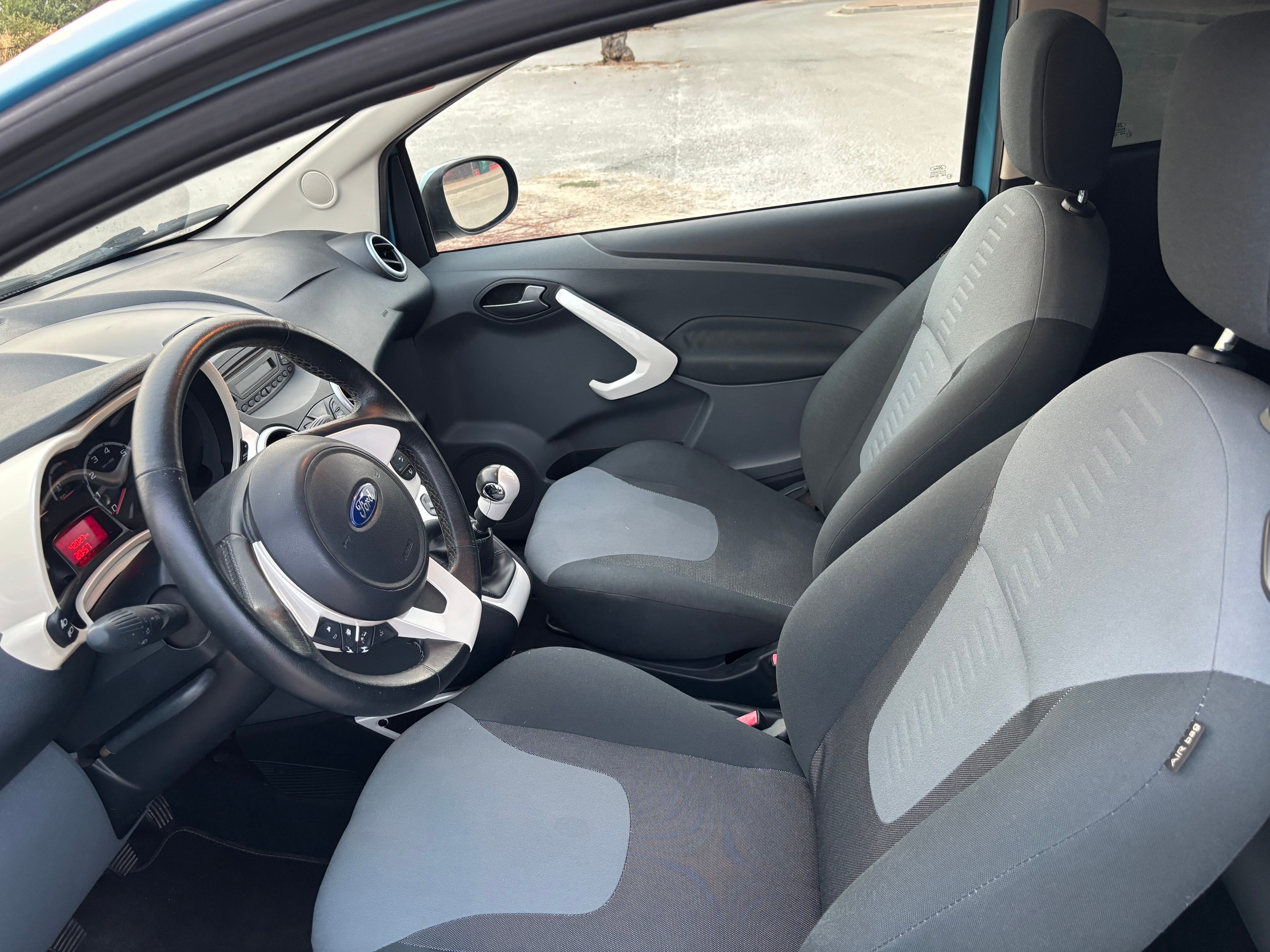 Ford Ka con Puertos de carga USB