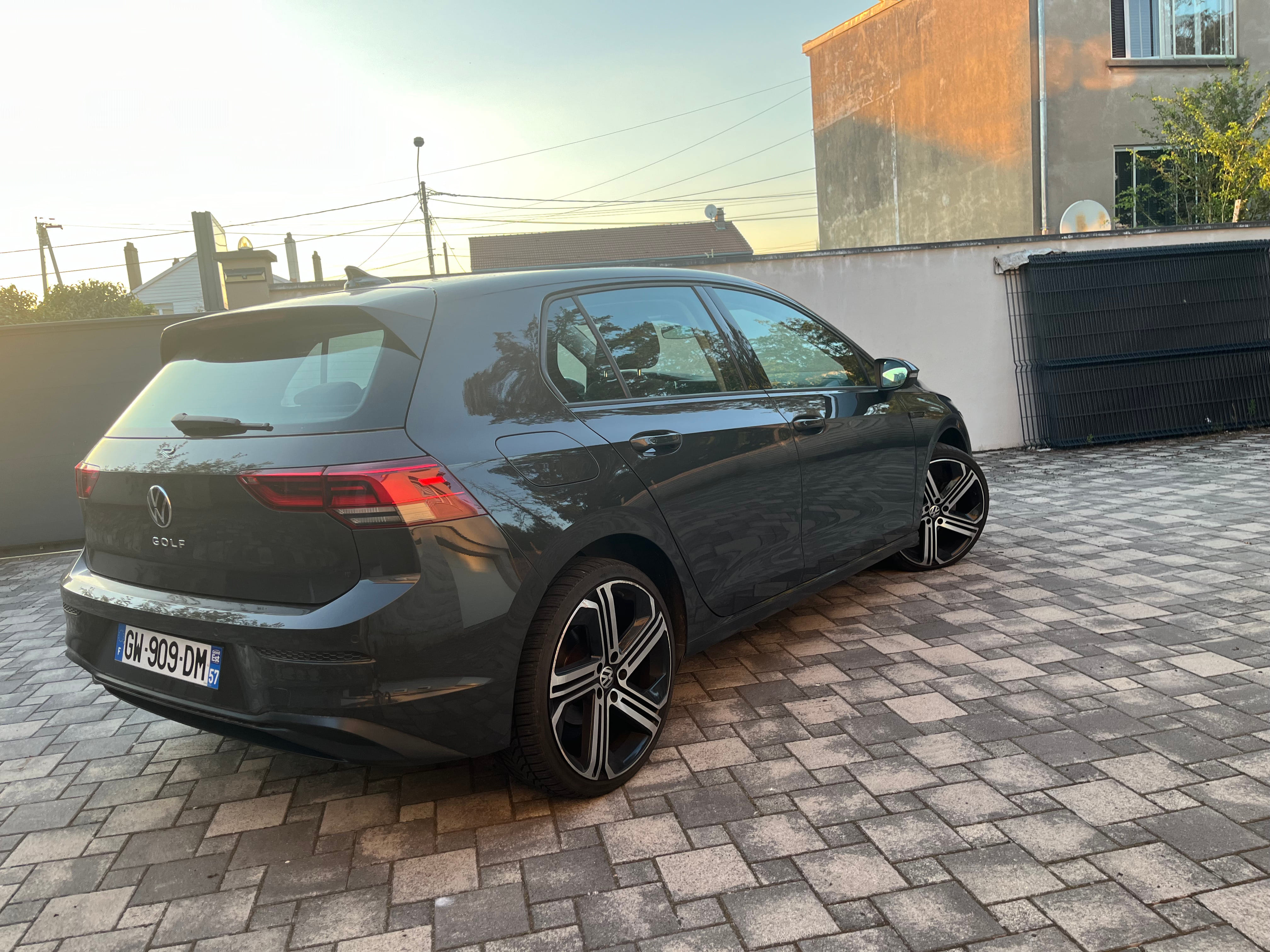 Volkswagen Golf avec GPS