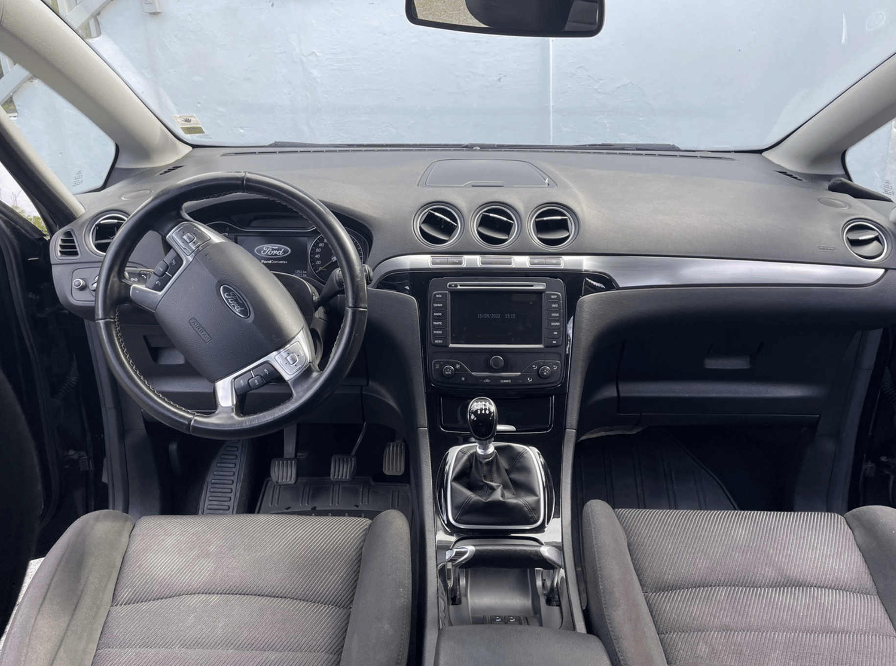 Ford S-Max with Bluetooth audio