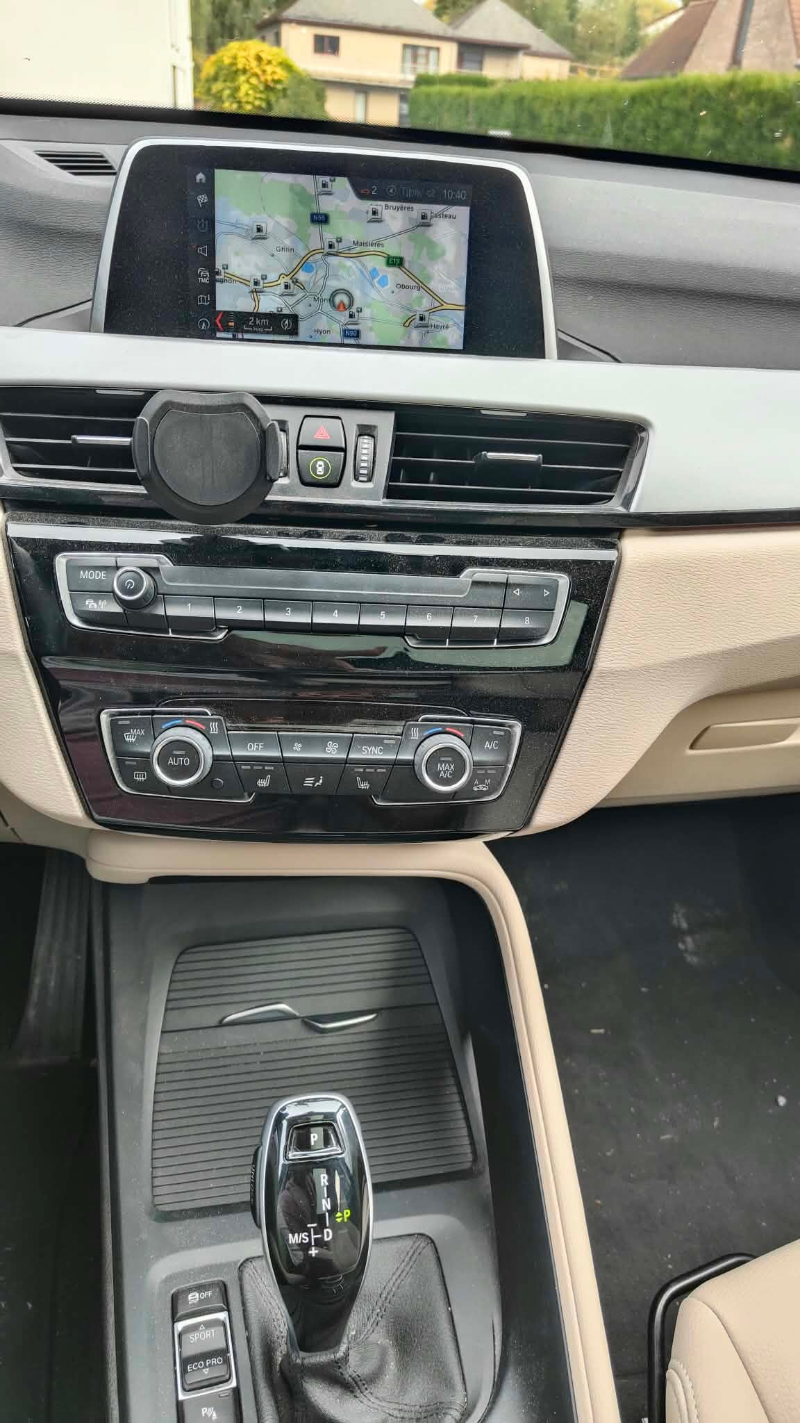 BMW X1 sDrive16d avec Audio Bluetooth