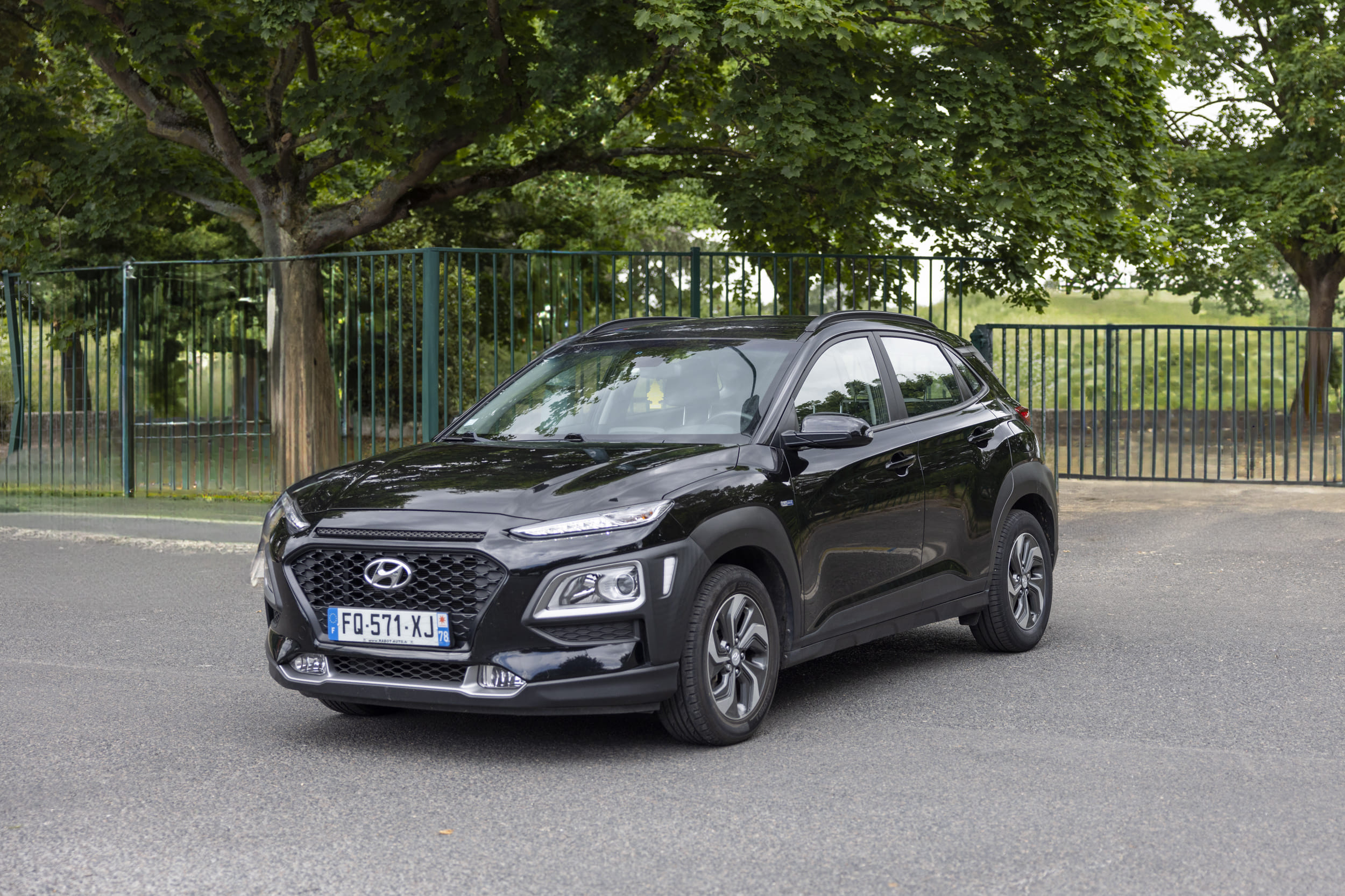 Hyundai Kona, 2020, Essence 95 / Électrique (hybride), automatique