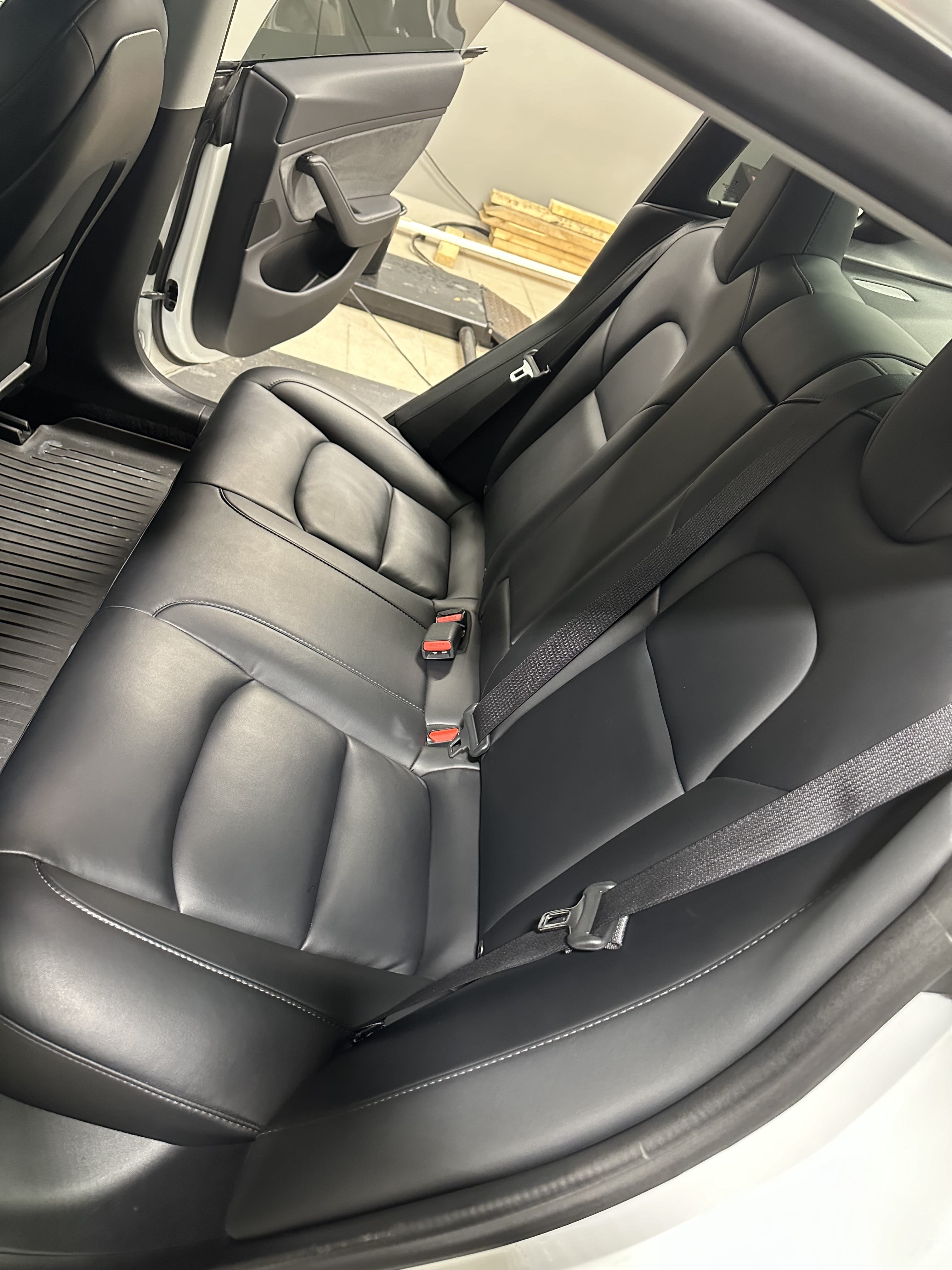 Tesla Model 3 Long Range med Bluetooth audio