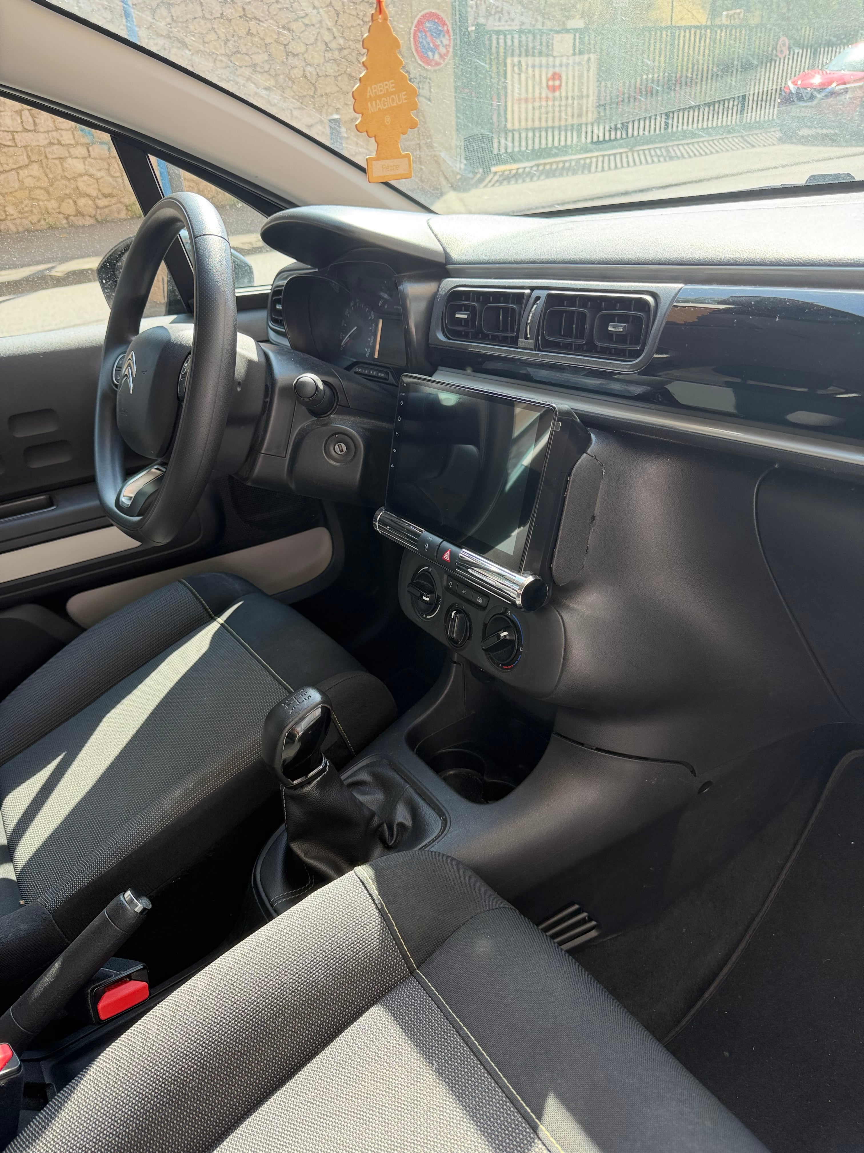 Citroen C3 mit USB-Ladeanschlüsse