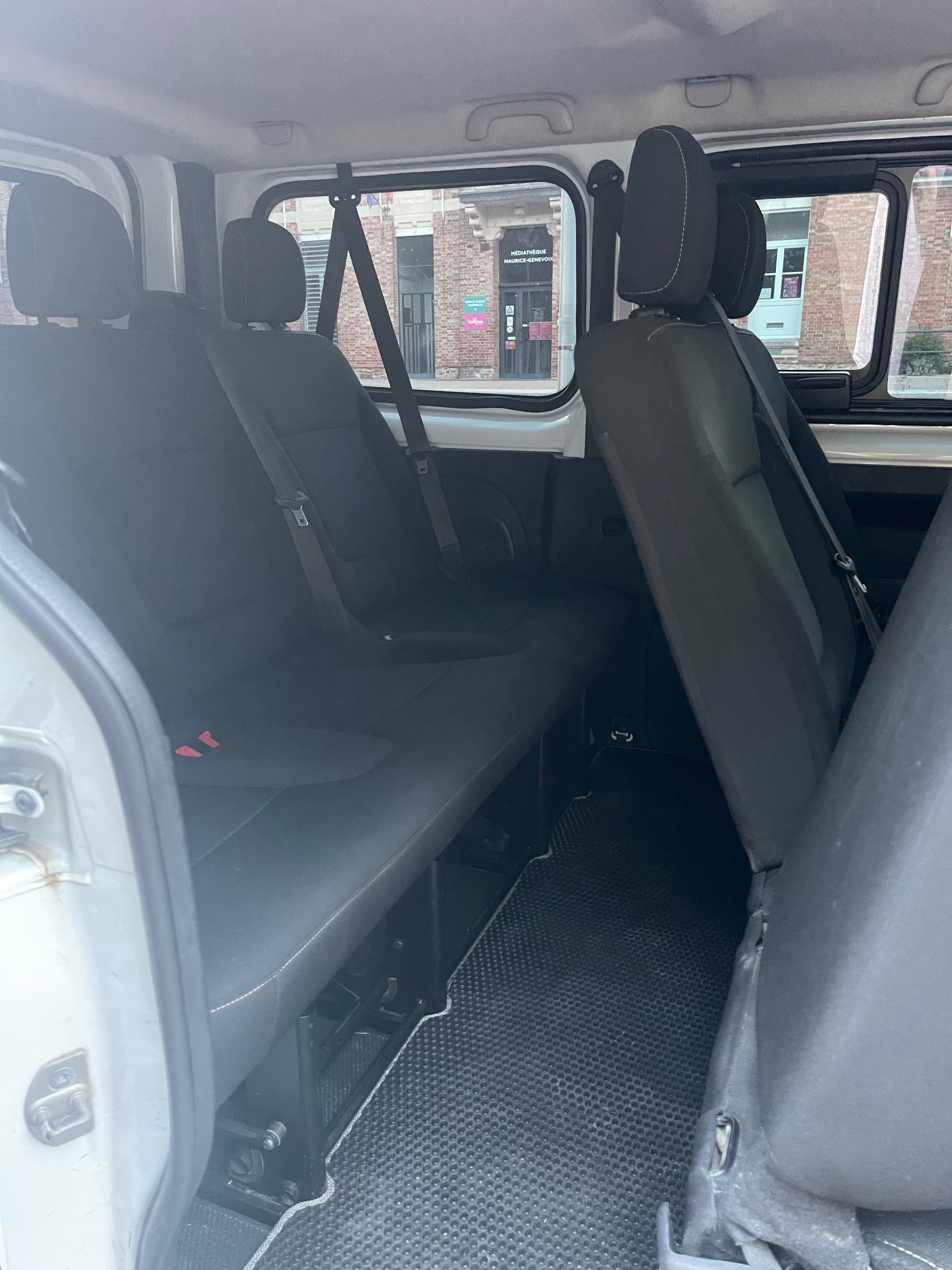 Renault Trafic Passenger avec Android Auto