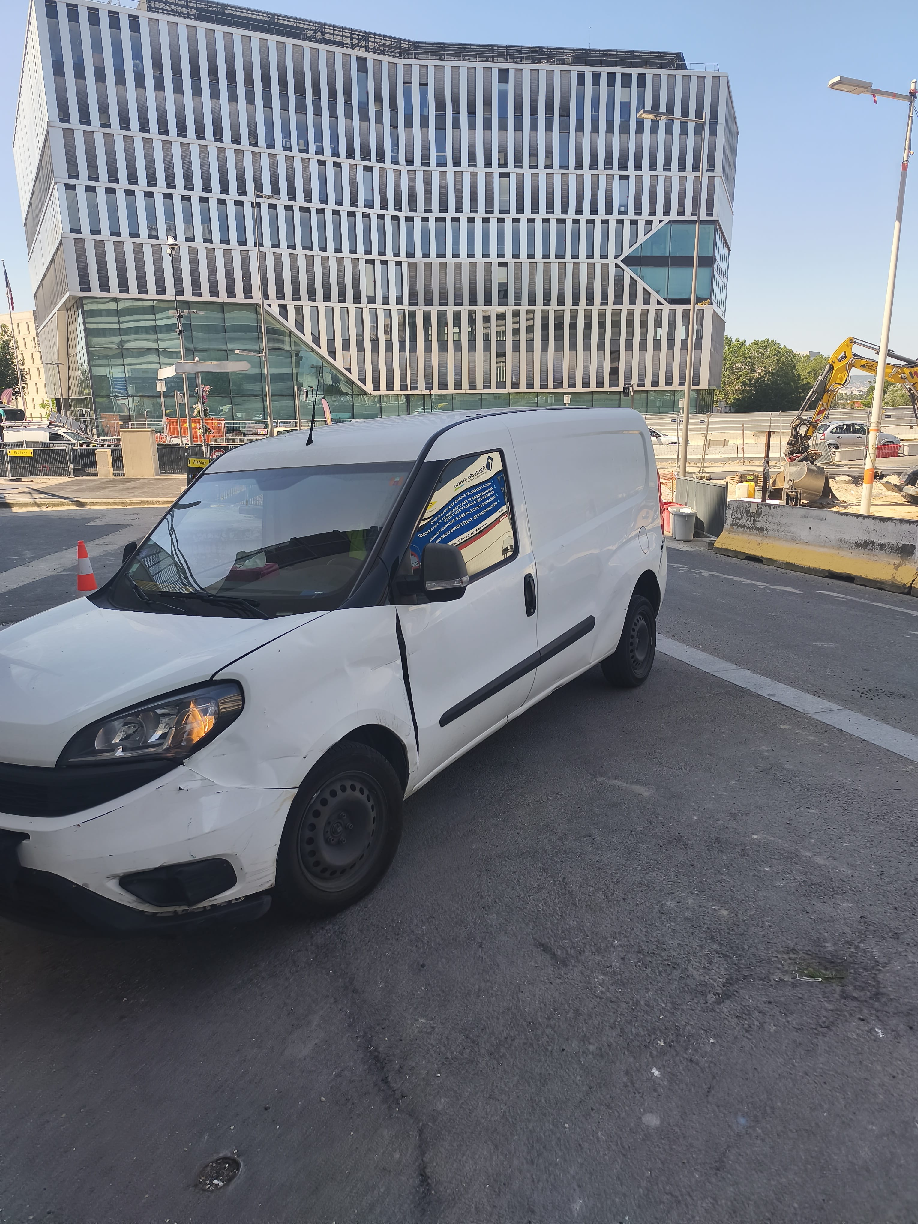 Fiat Doblo Cargo avec GPS