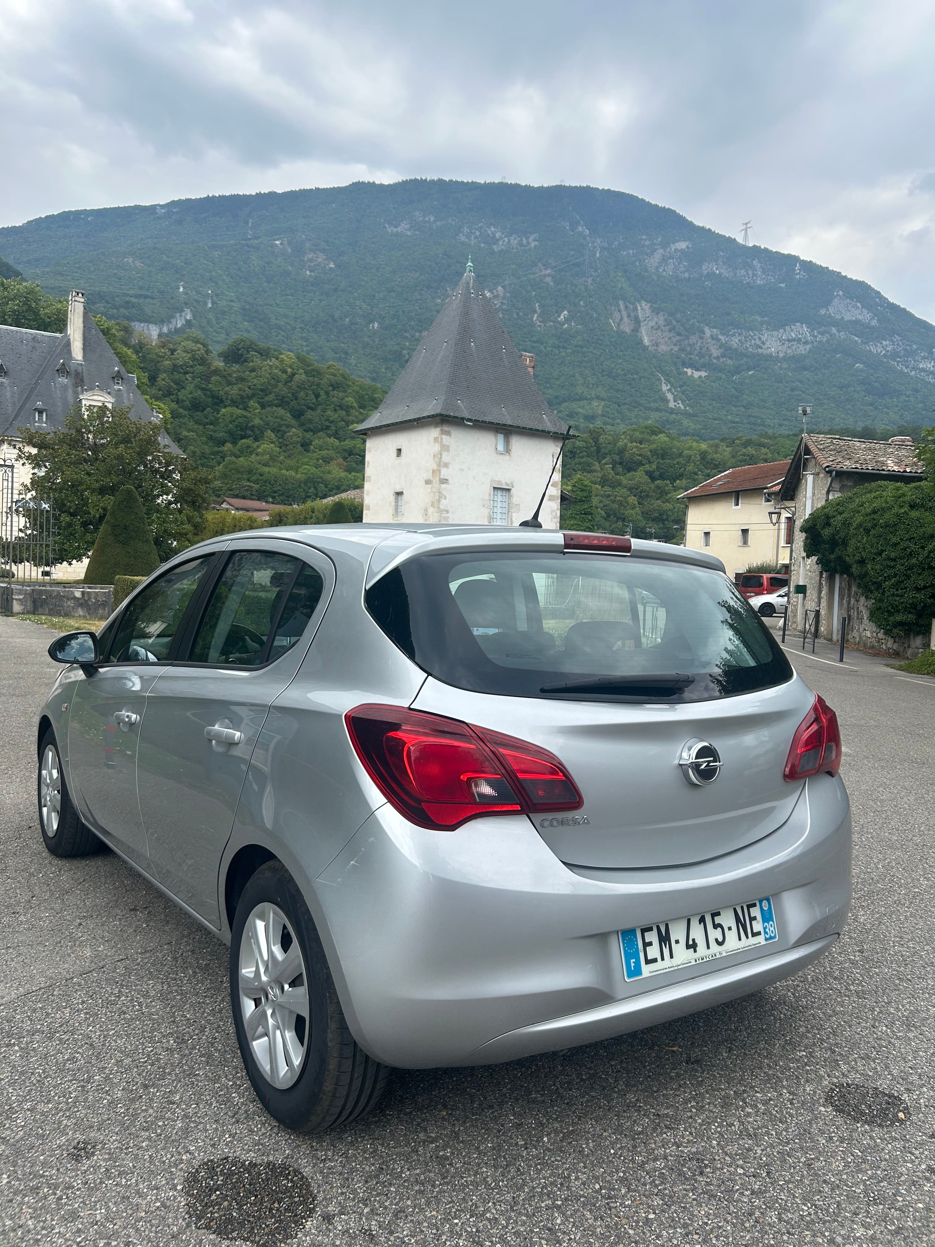 Opel Corsa avec Audio Bluetooth