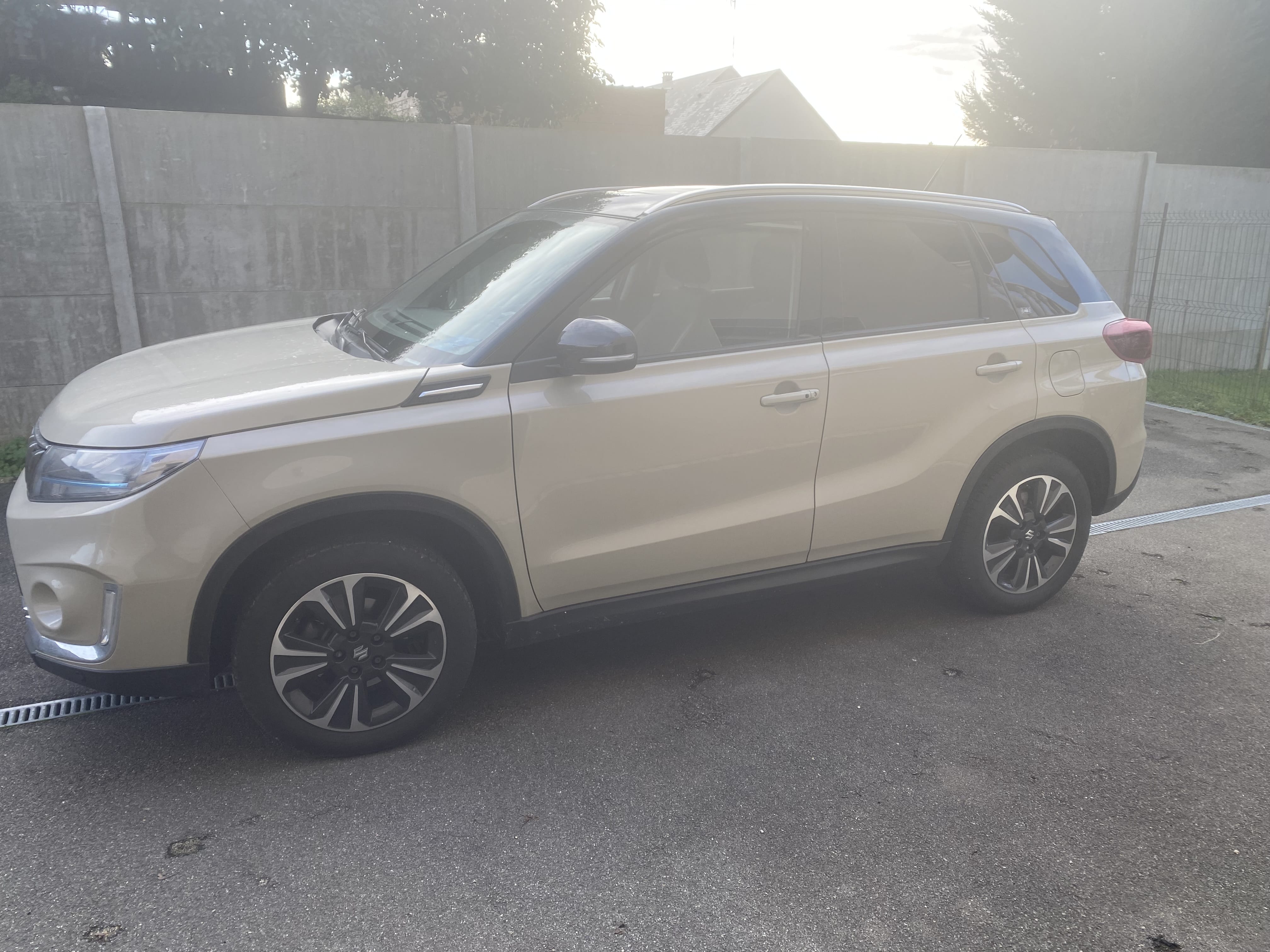 Suzuki Vitara avec GPS