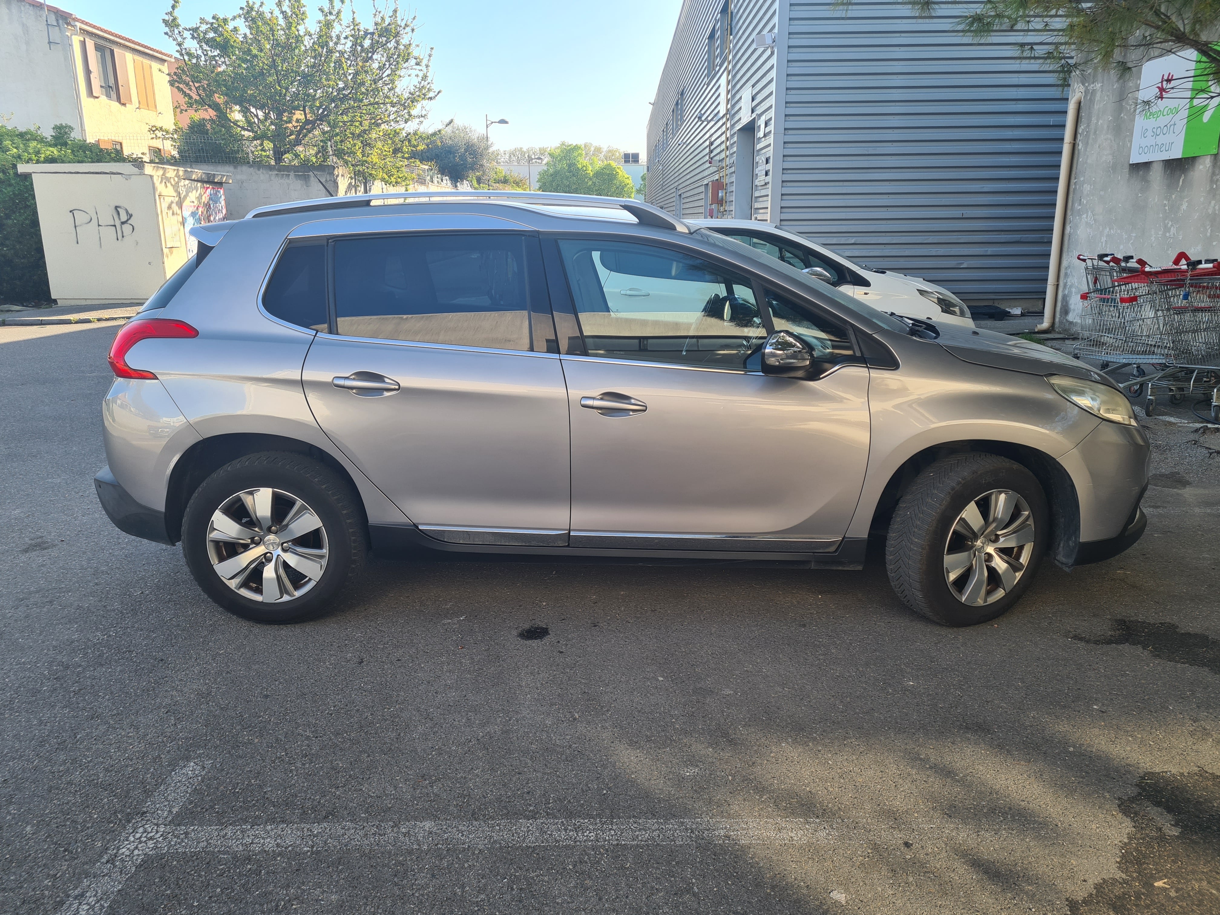 Peugeot 2008 avec Climatisation