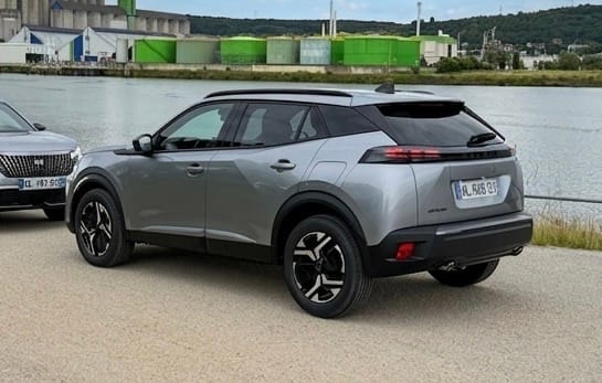 Peugeot 2008 avec GPS