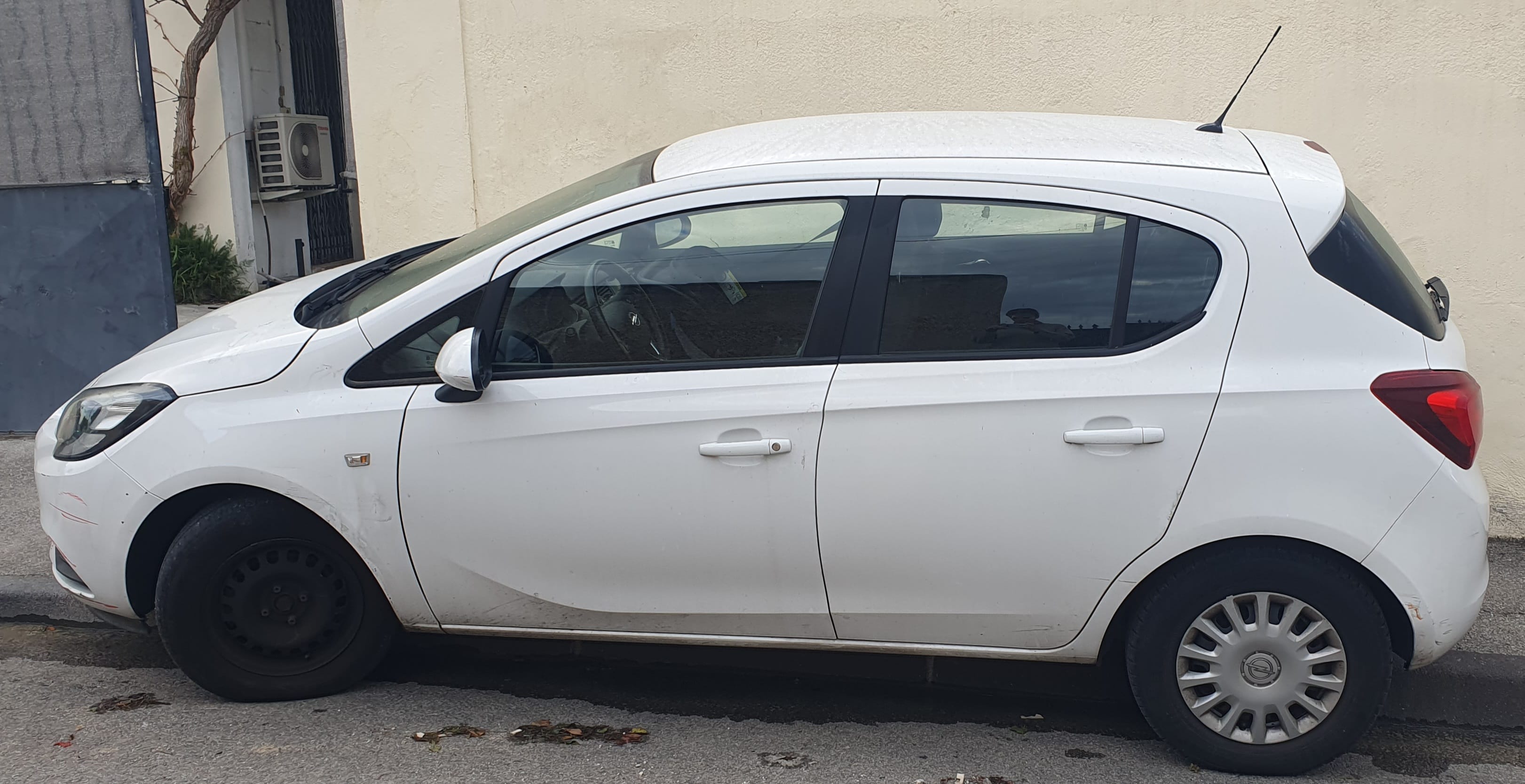 Opel Corsa with Air conditioning