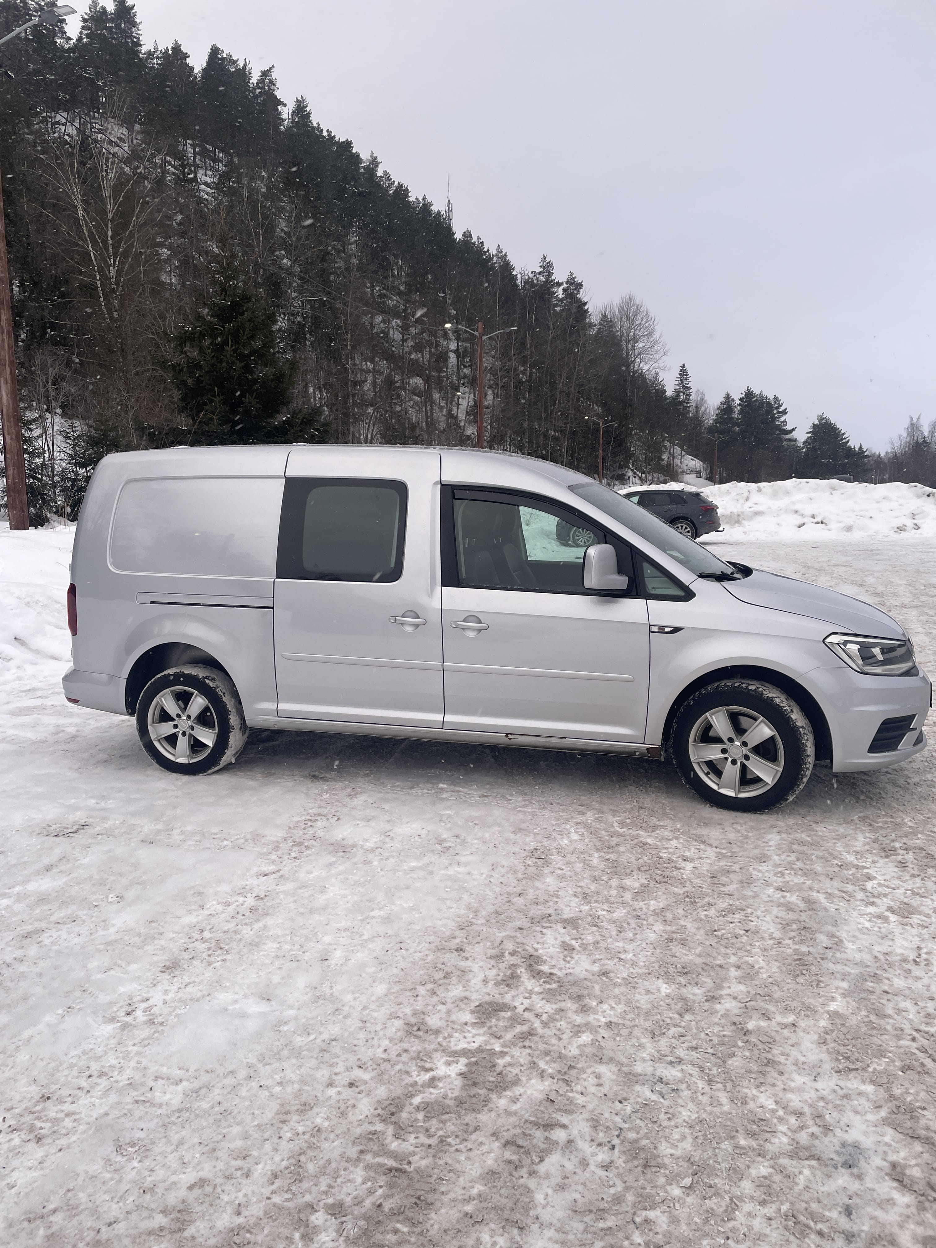 Volkswagen Caddy Maxi Varebil med Aircondition