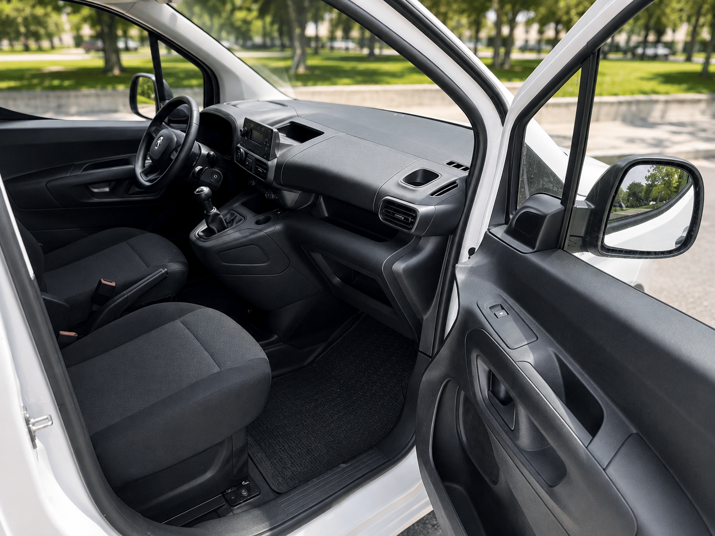 Citroen Berlingo Plataforma Cabina con Audio Bluetooth