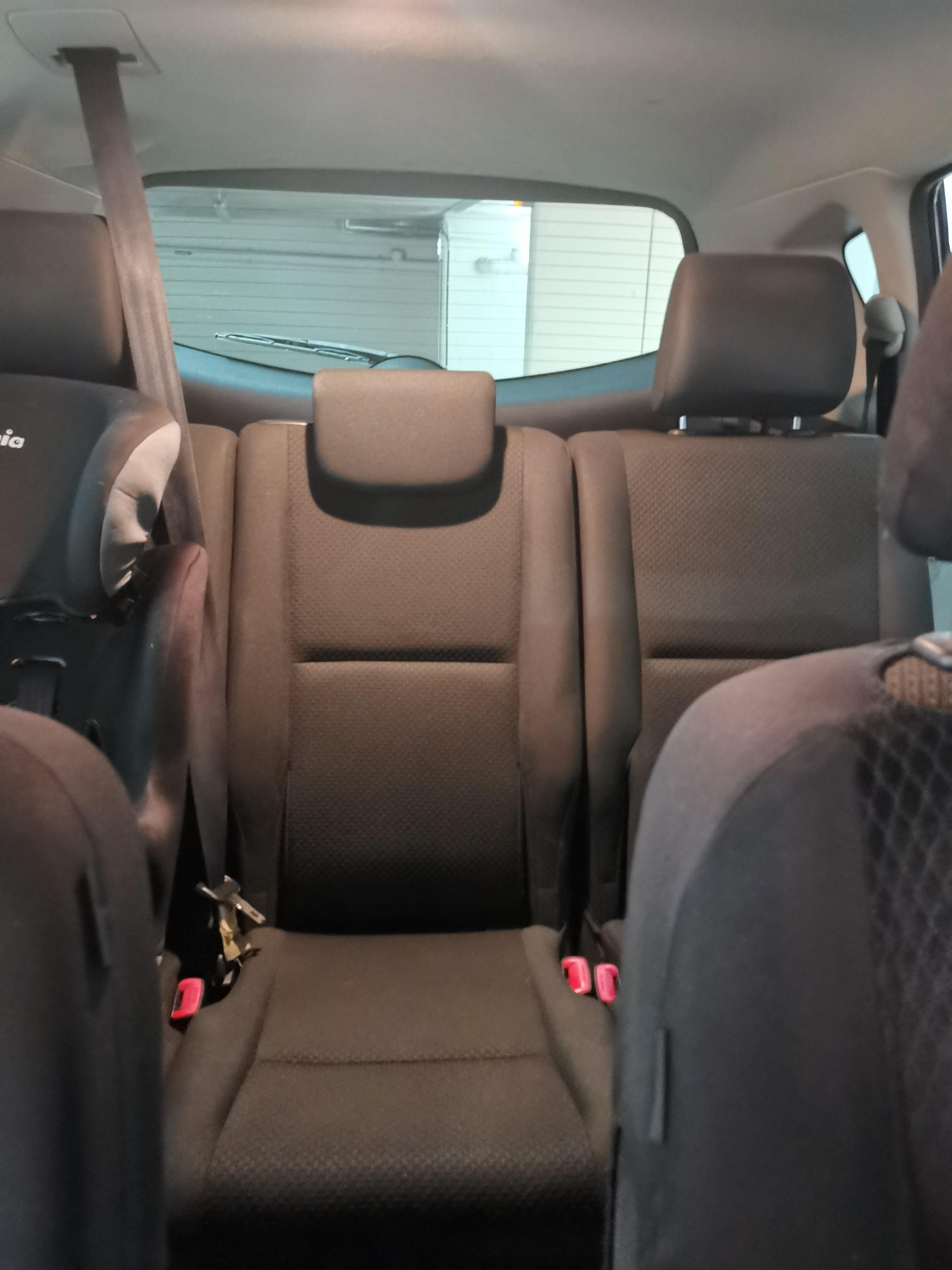 Toyota Verso 2.2 hdi avec Audio Bluetooth