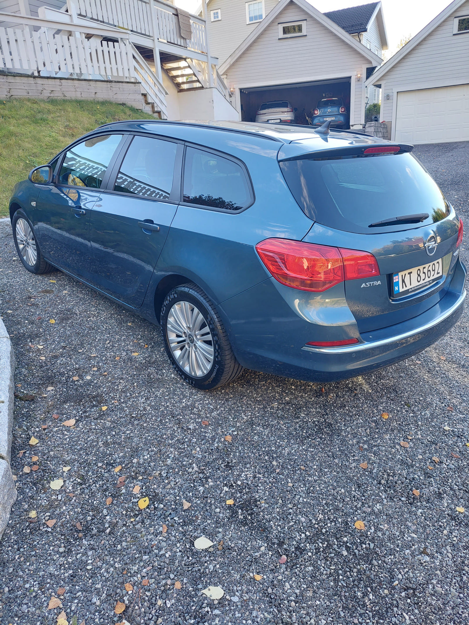 Opel Astra Stasjonsvogn with Bluetooth audio
