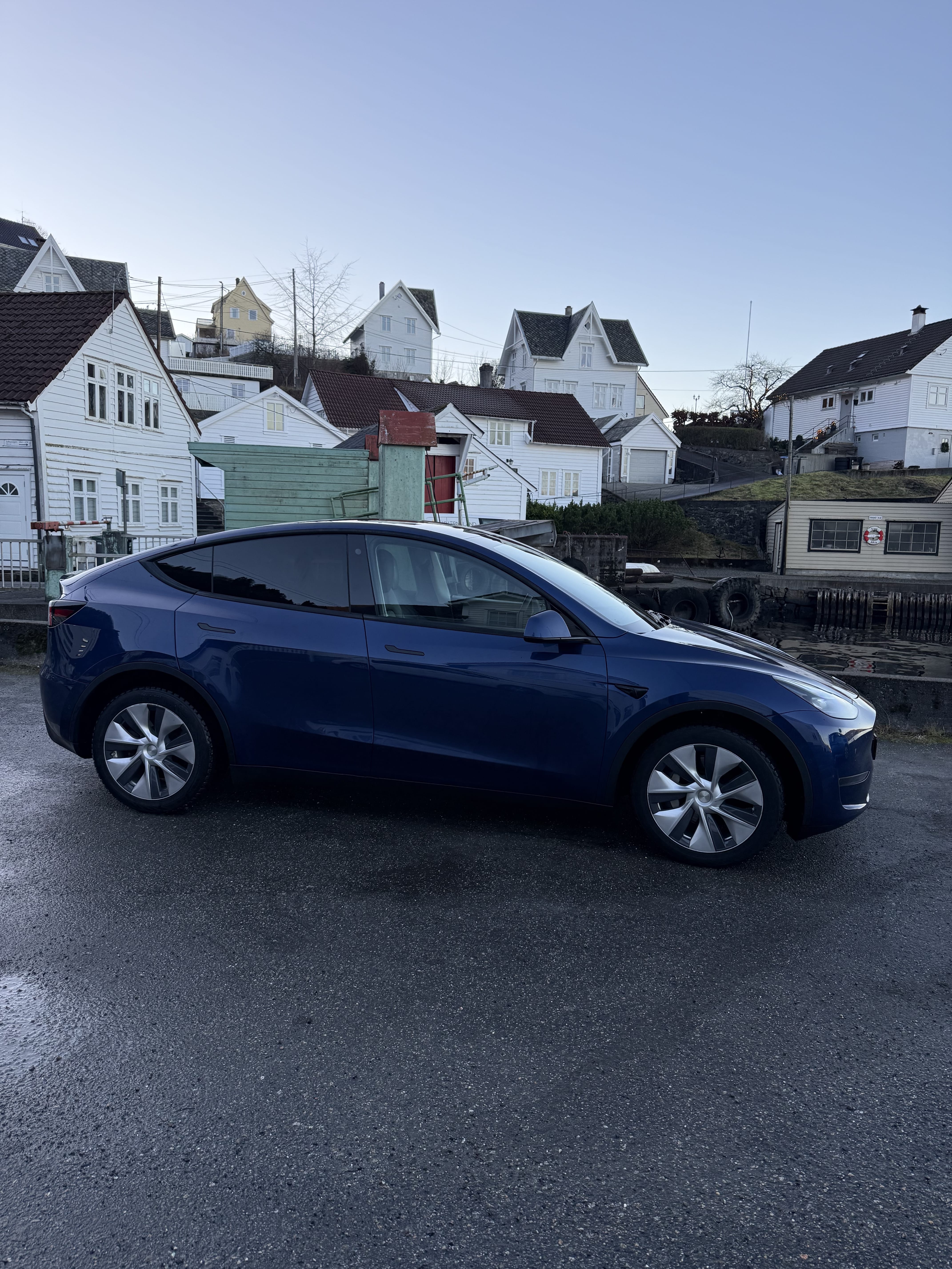 Tesla Model Y Long Range med Aircondition