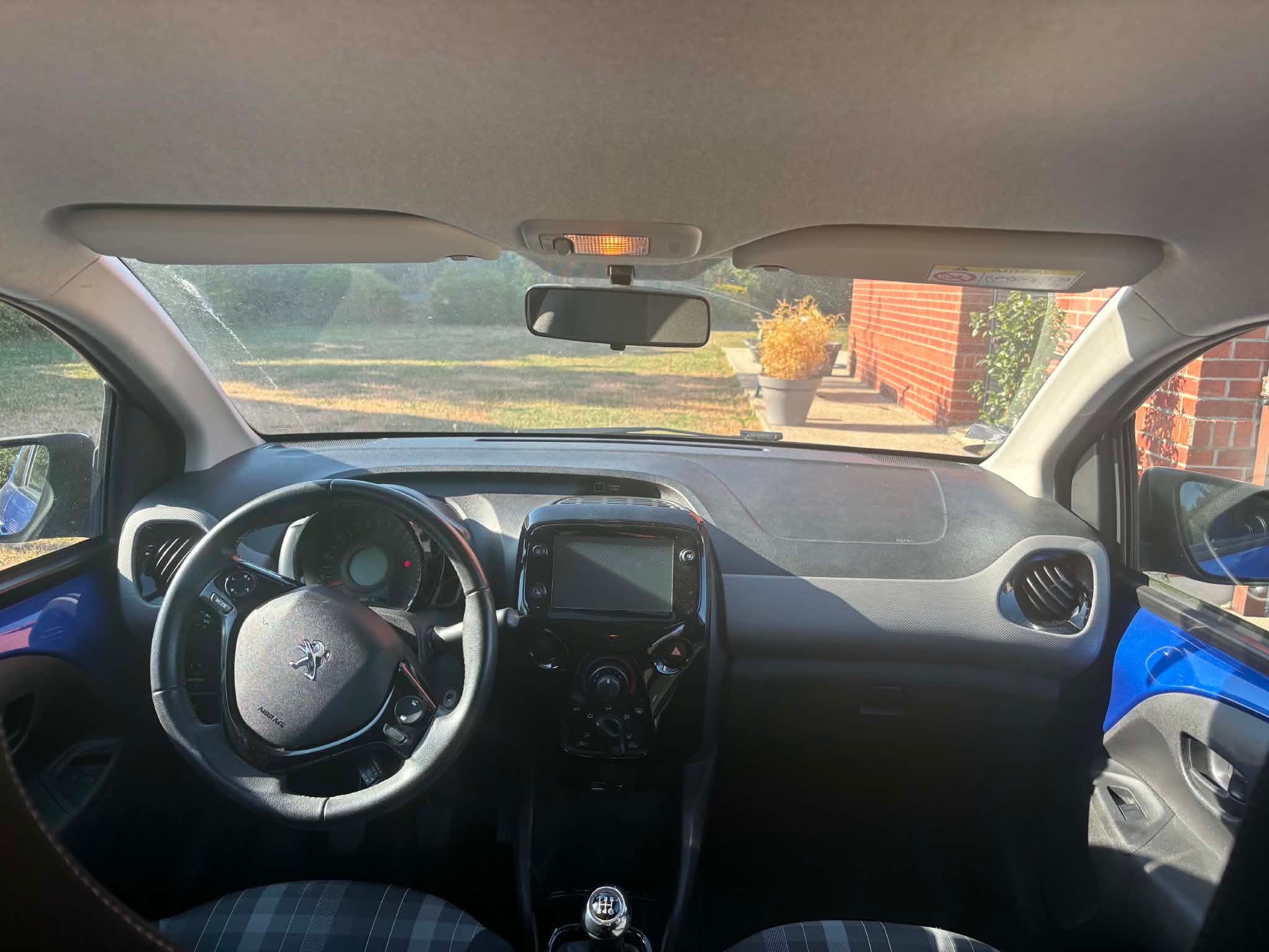 Peugeot 108 avec Autoradio
