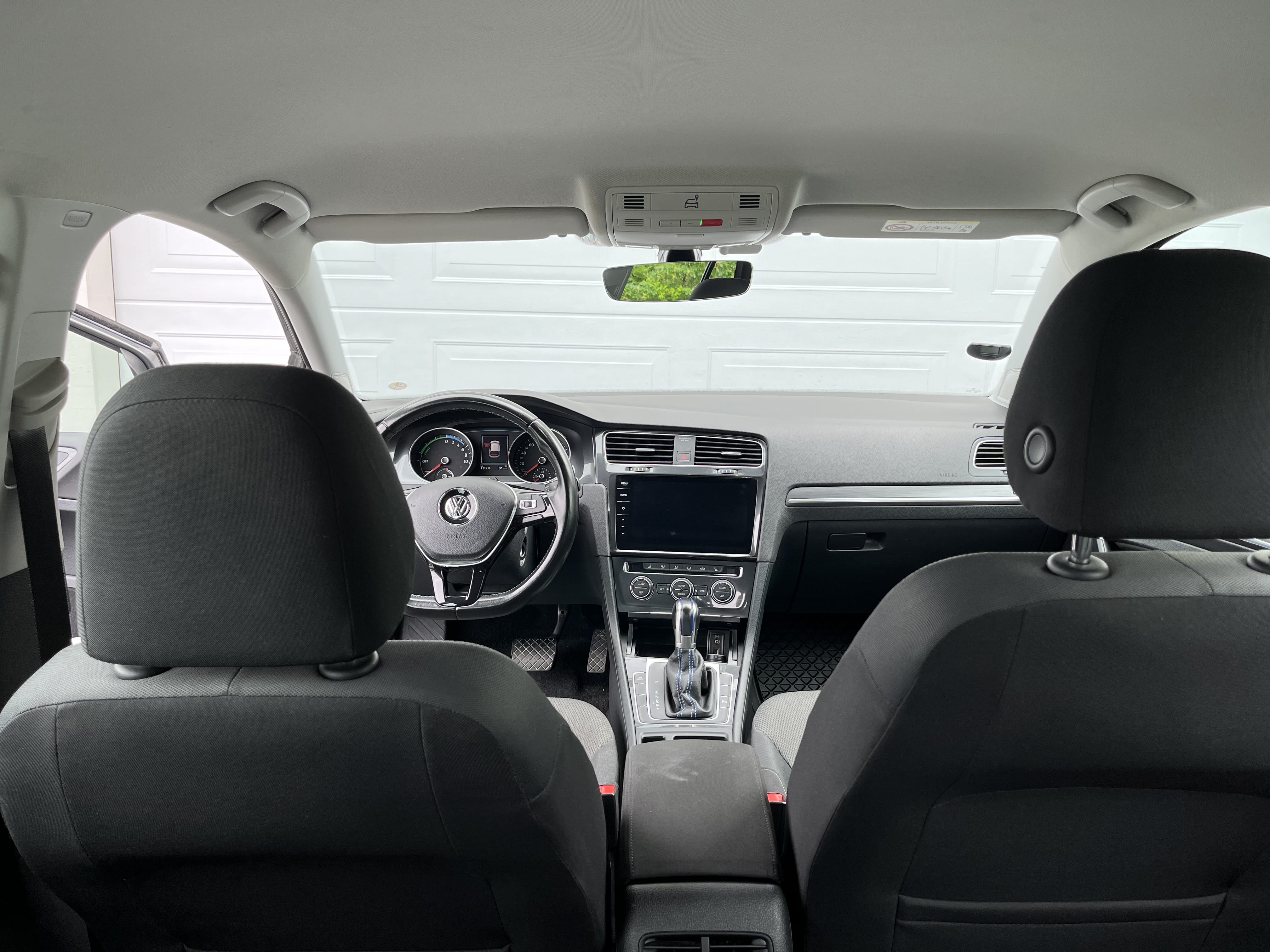 Volkswagen e-Golf / 300 med Lydinngang