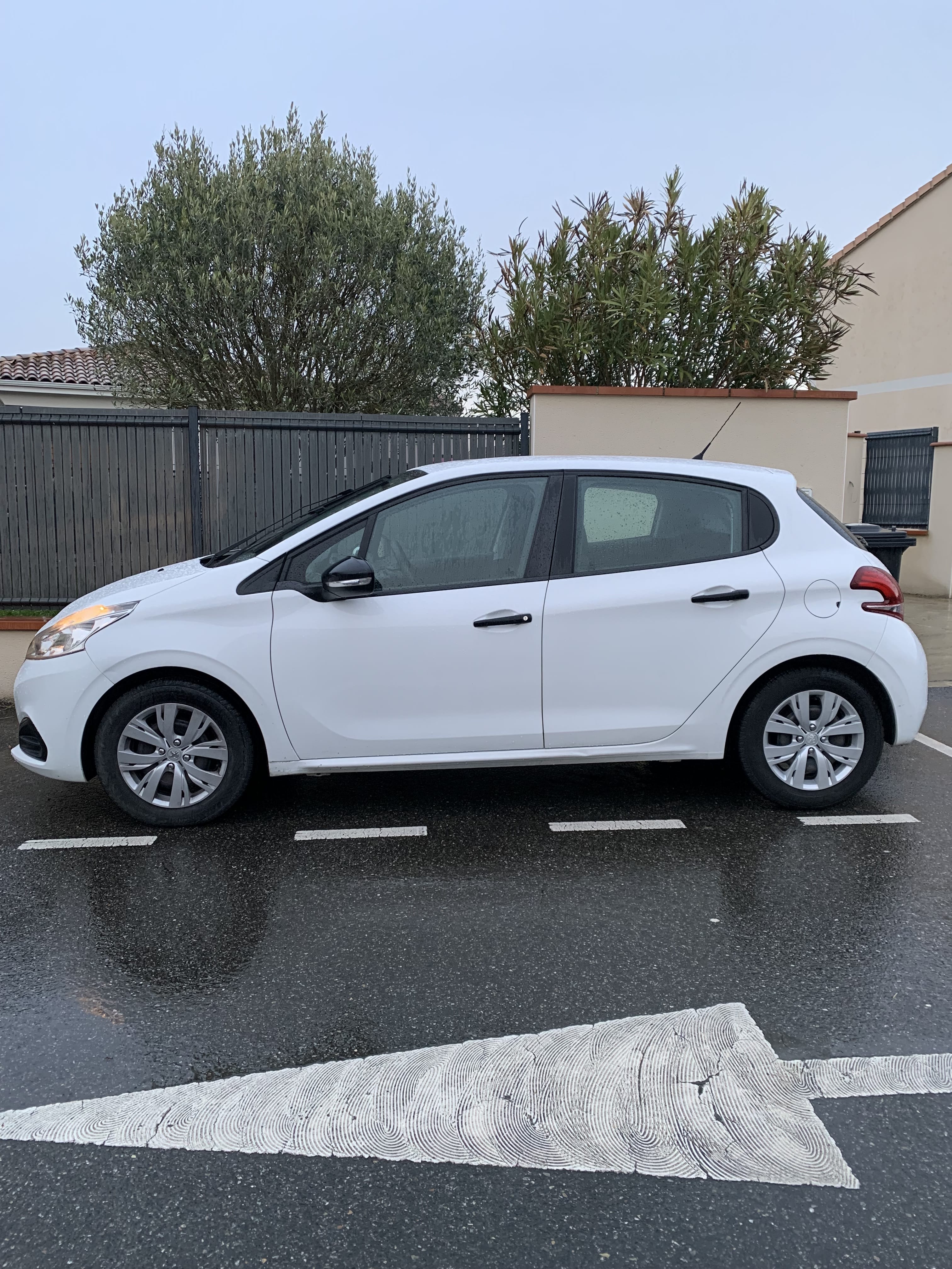 Peugeot 208 avec Climatisation