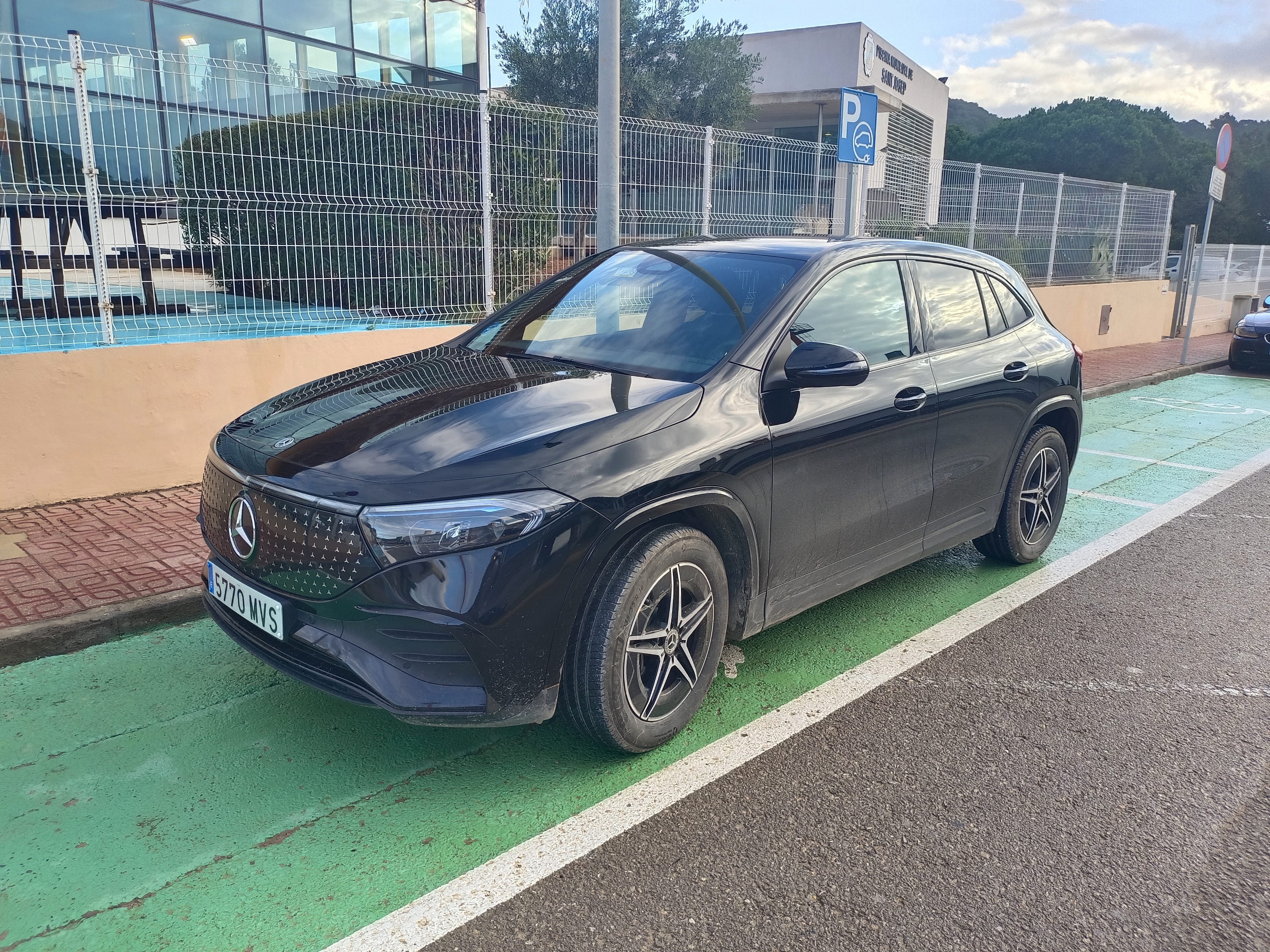 Mercedes-Benz EQA, 2024, Eléctrico, Automático