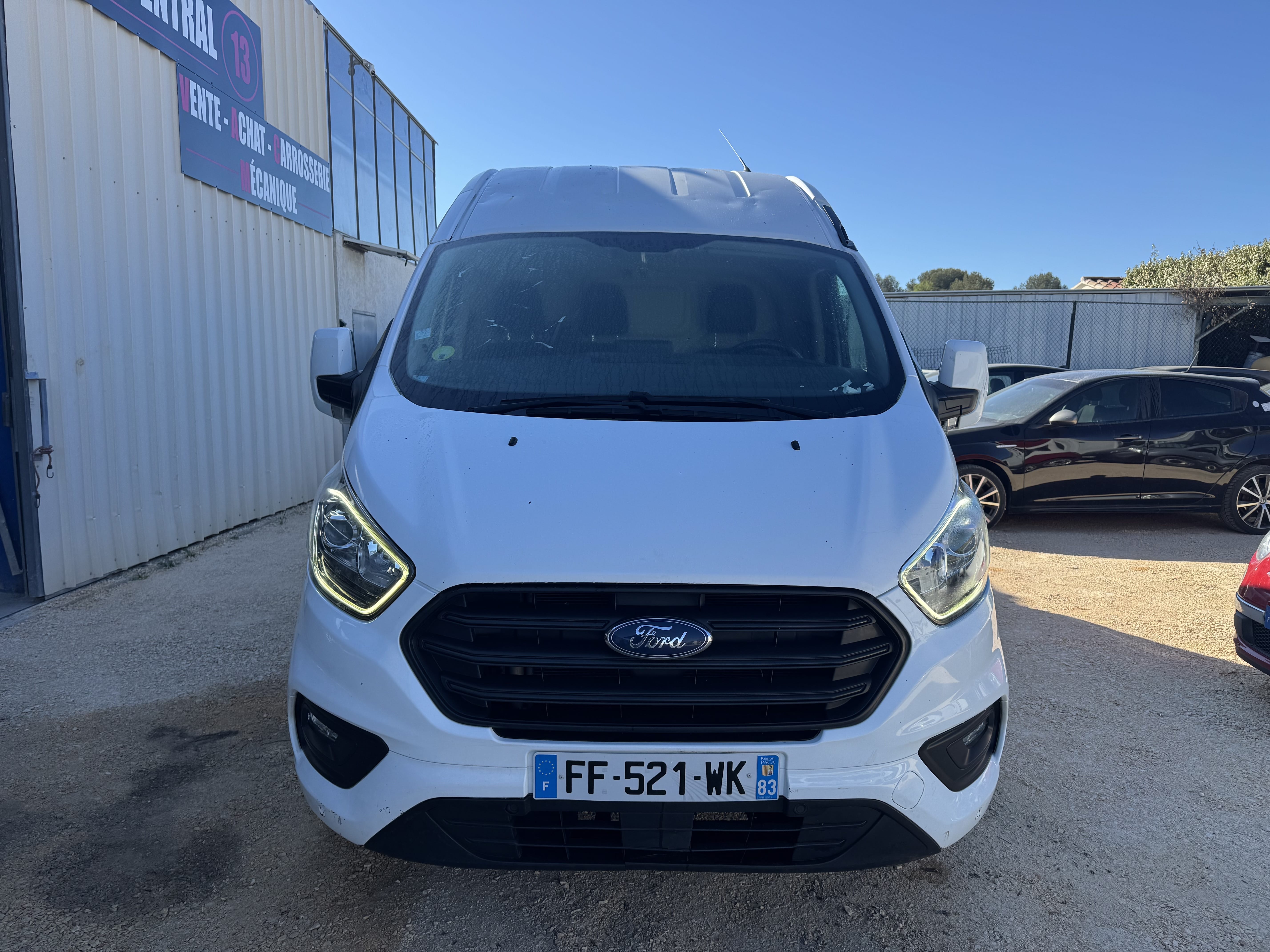 Ford Transit Custom Fourgon avec Apple CarPlay