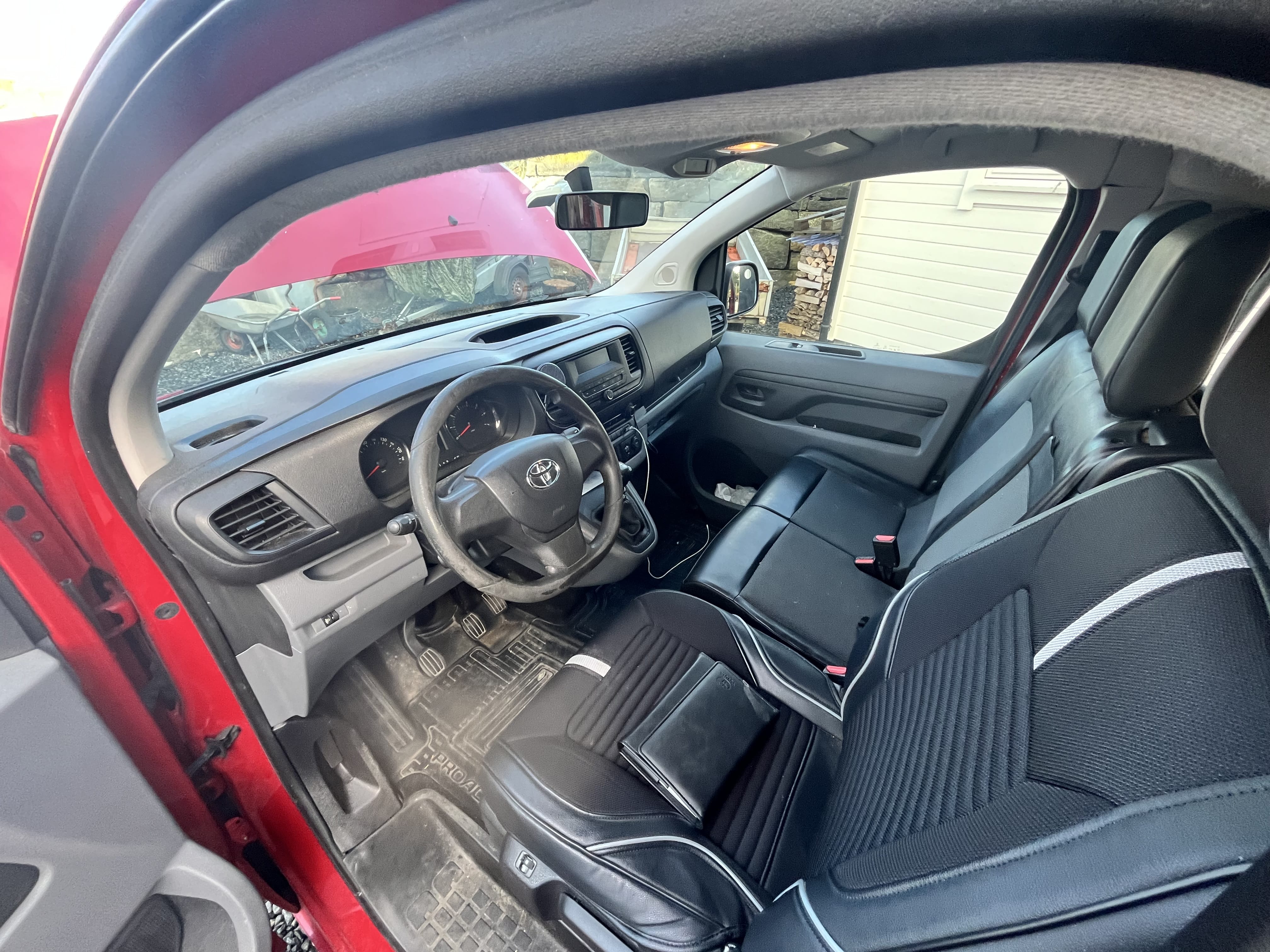 Toyota Proace Varebil med Bluetooth audio