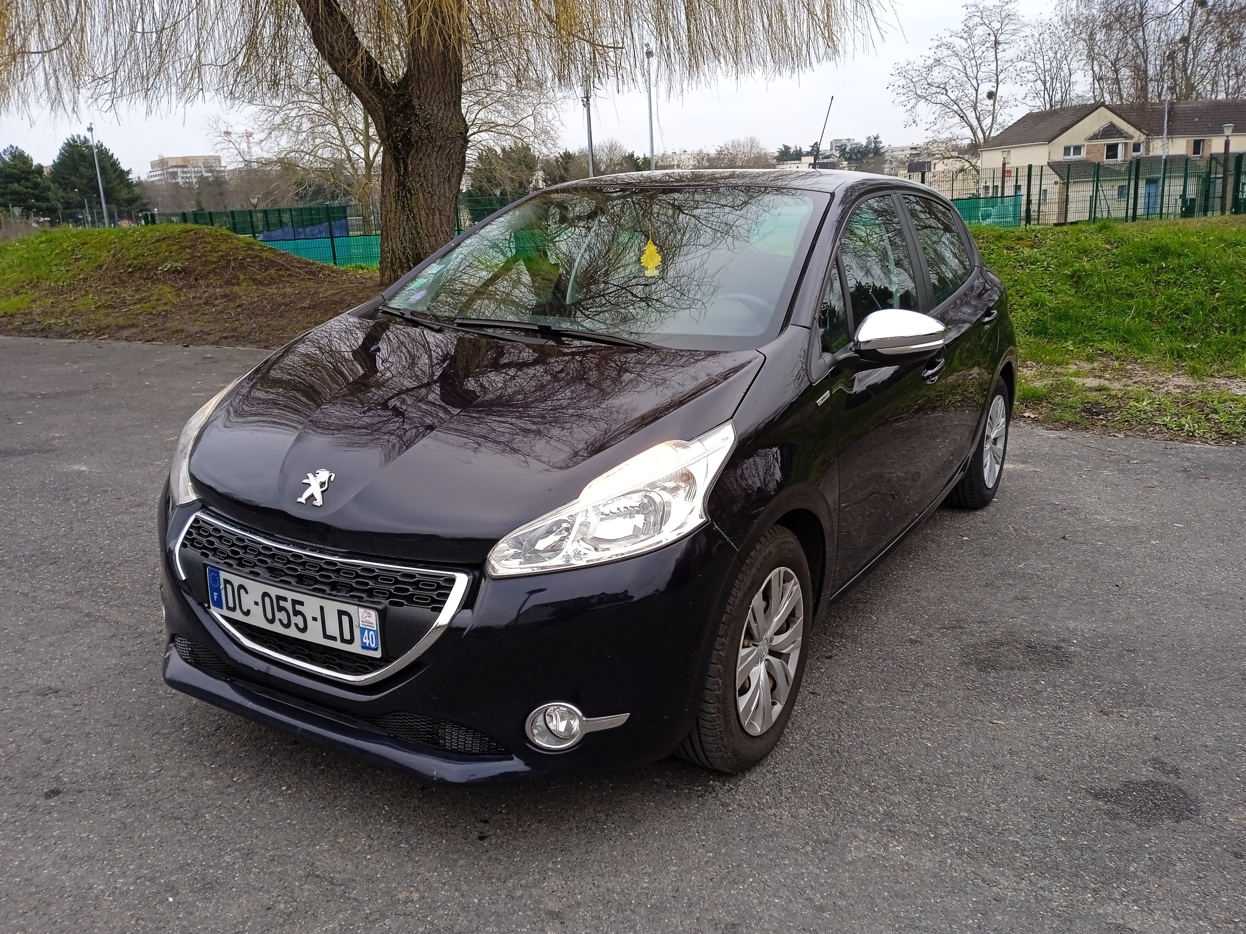 Peugeot 208, 2014, Essence 98