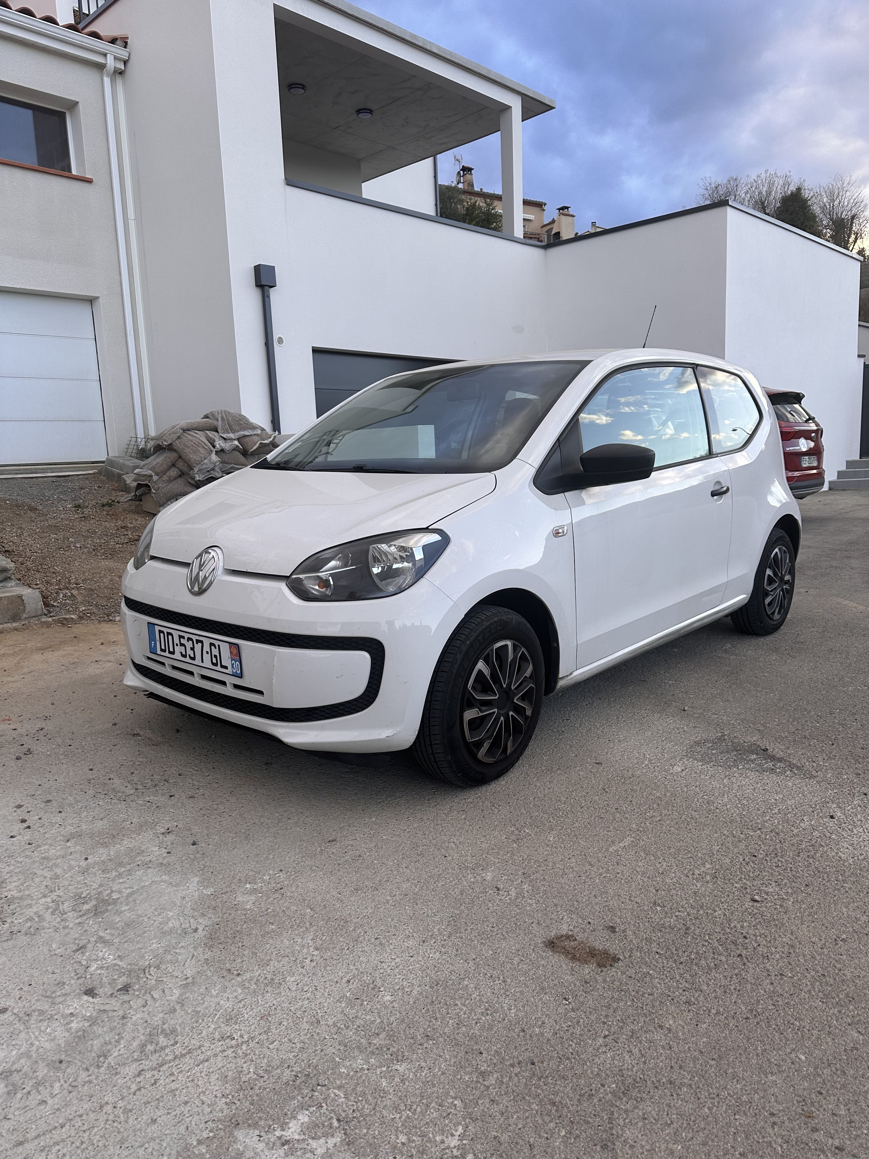 Volkswagen Up!, 2014, Essence 95