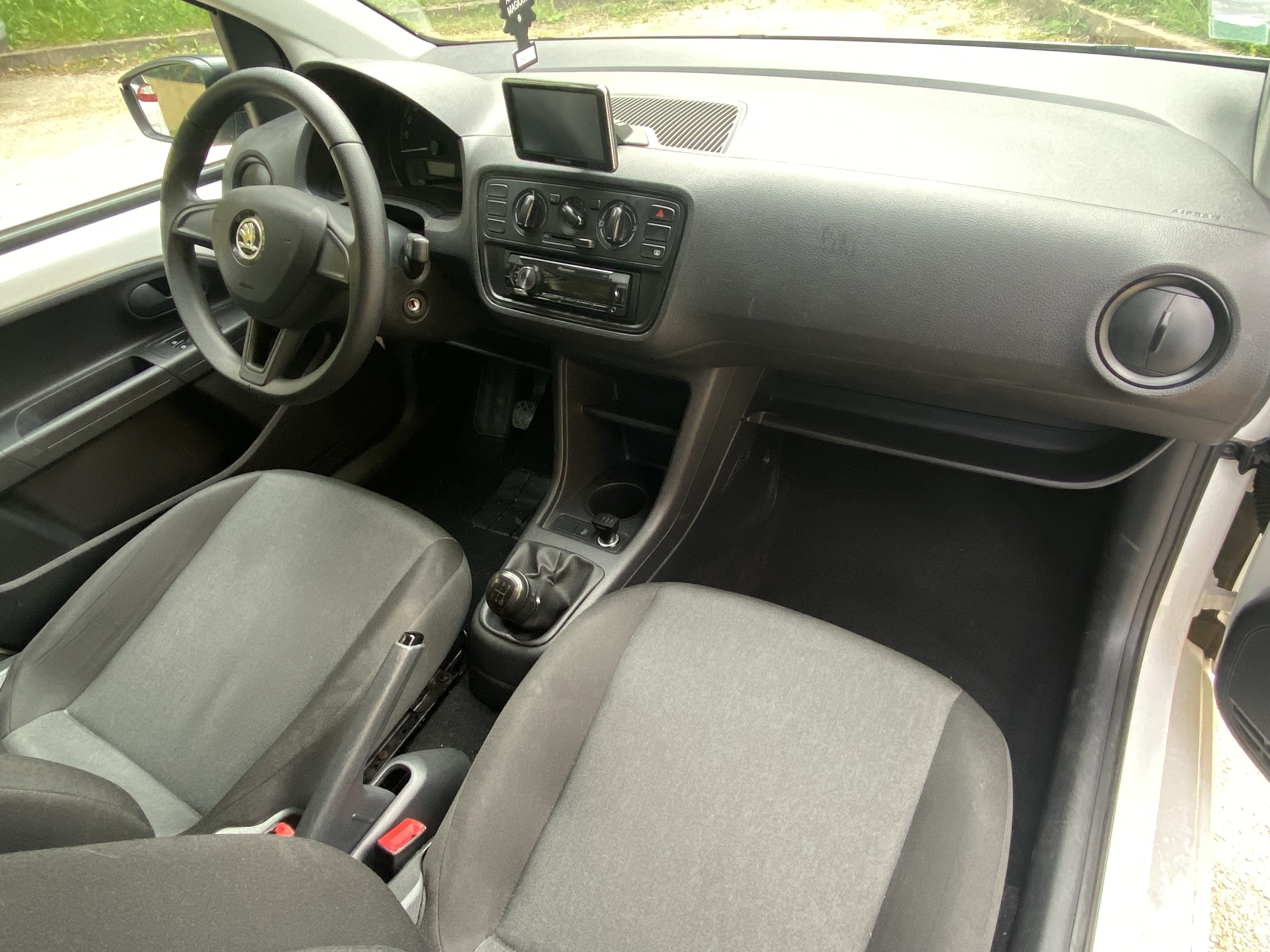 Skoda Citigo avec Siège bébé