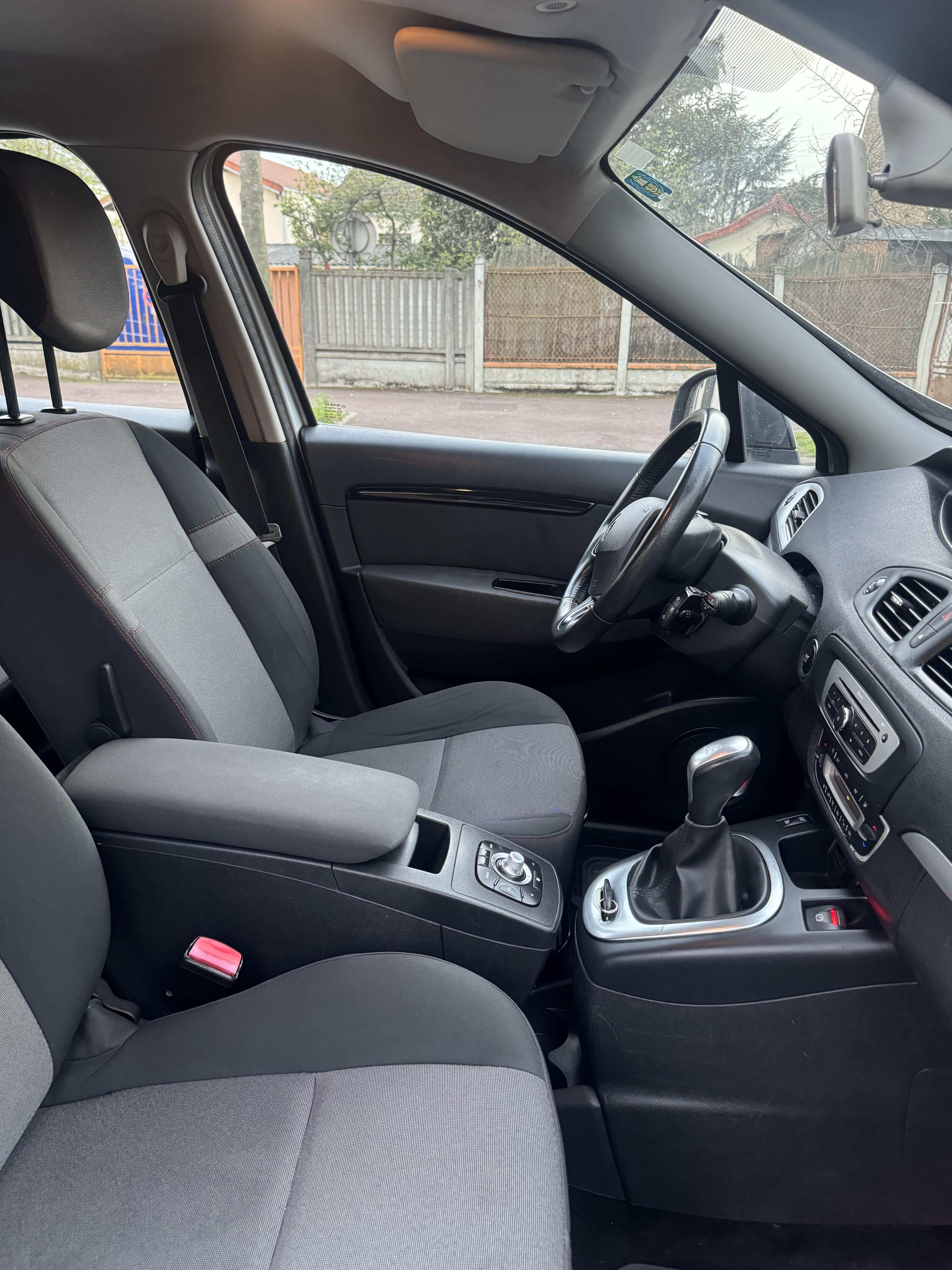Renault Grand Scenic avec GPS