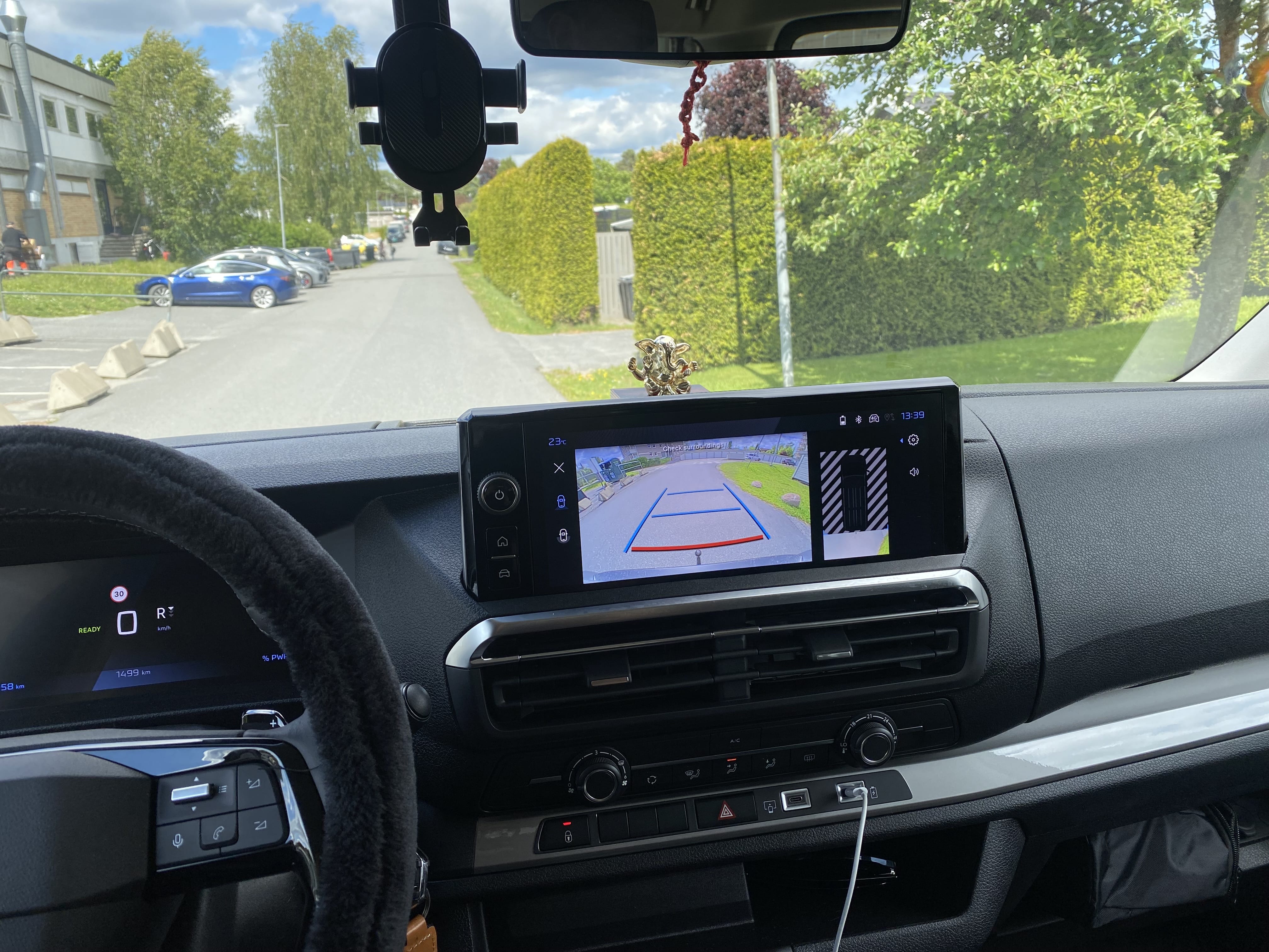 Peugeot E-Traveller med Bluetooth audio