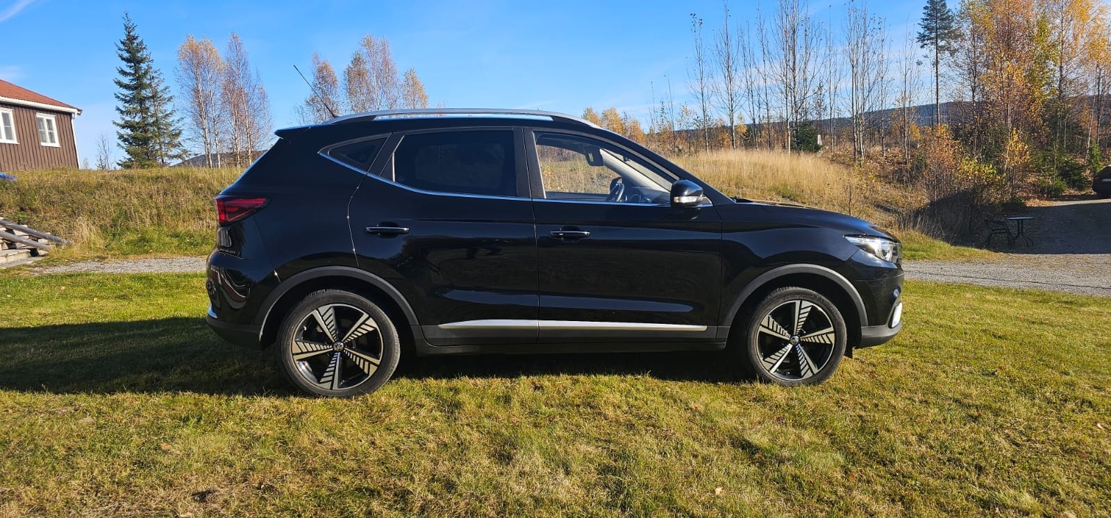 MG ZS EV med Tilhengerfeste