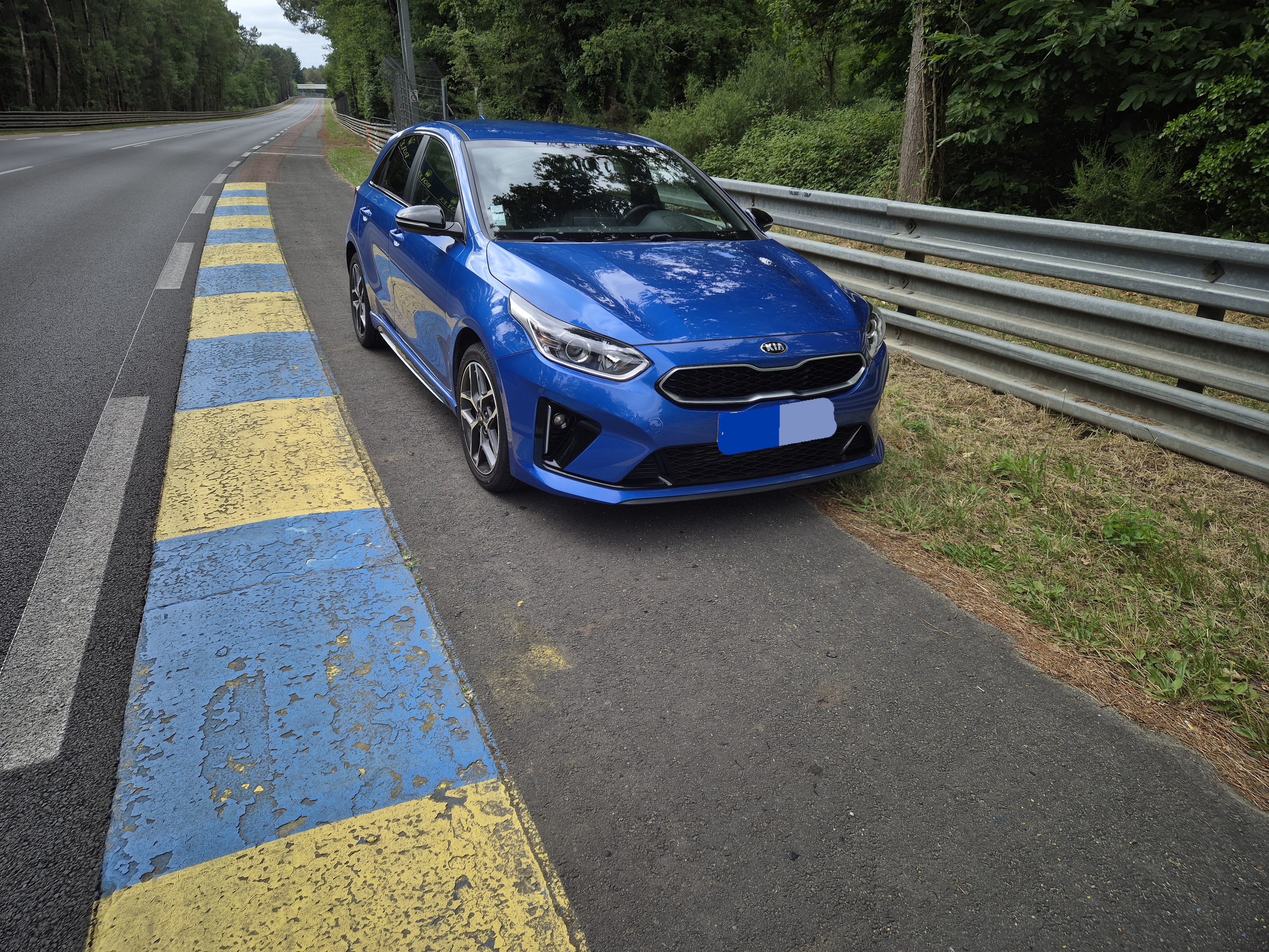 Kia Cee'd GT, 2019, Essence 98
