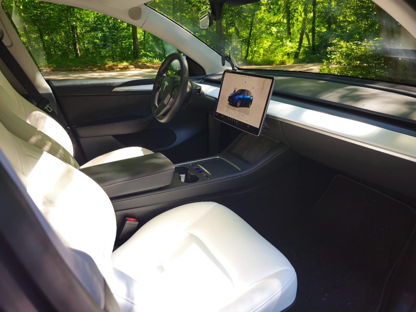 Tesla Model Y Long Range avec Régulateur de vitesse