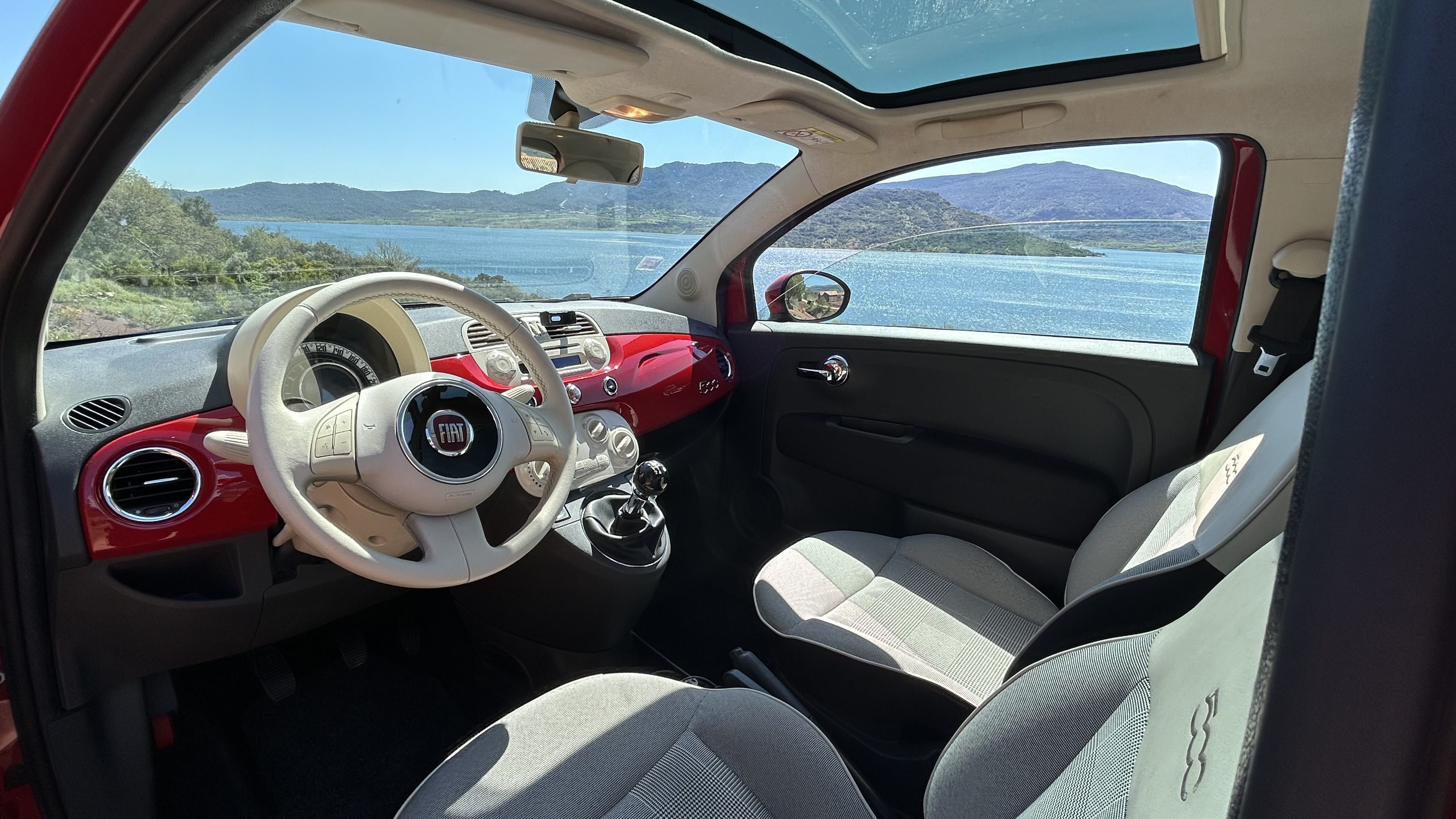 Fiat 500 Lounge Essence avec Entrée audio / iPod