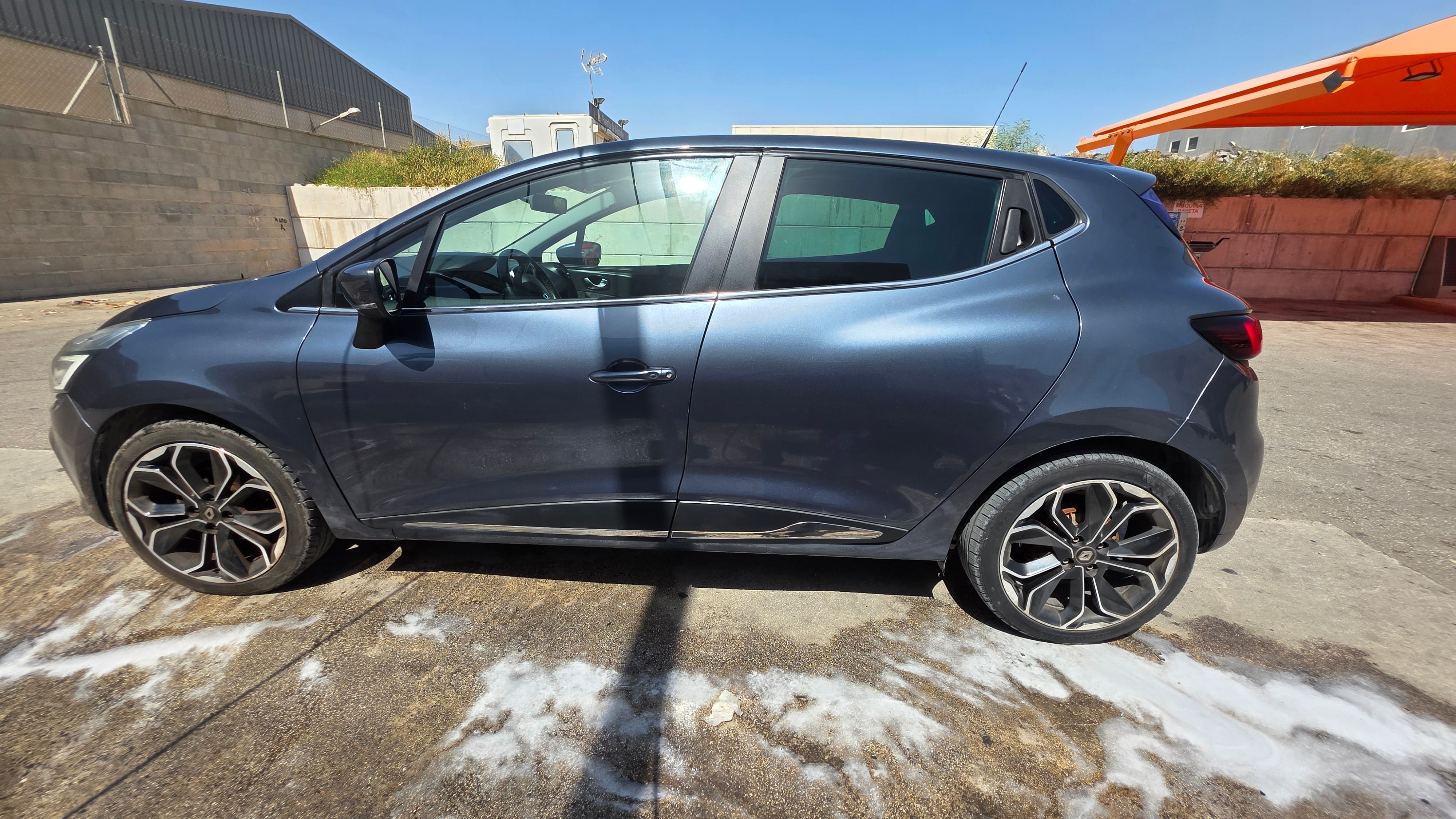 Renault Clio con Control de velocidad