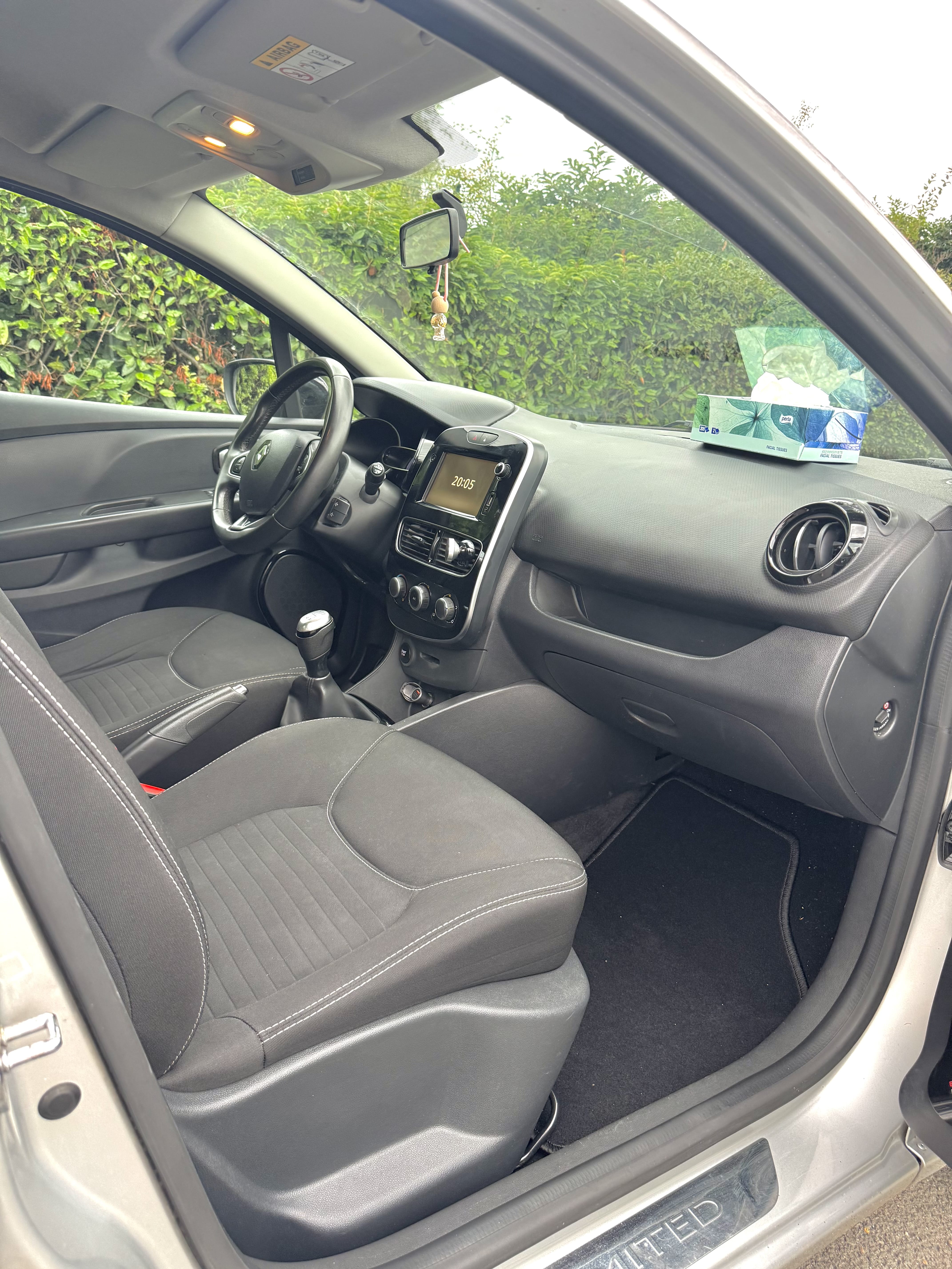 Renault Clio avec Régulateur de vitesse