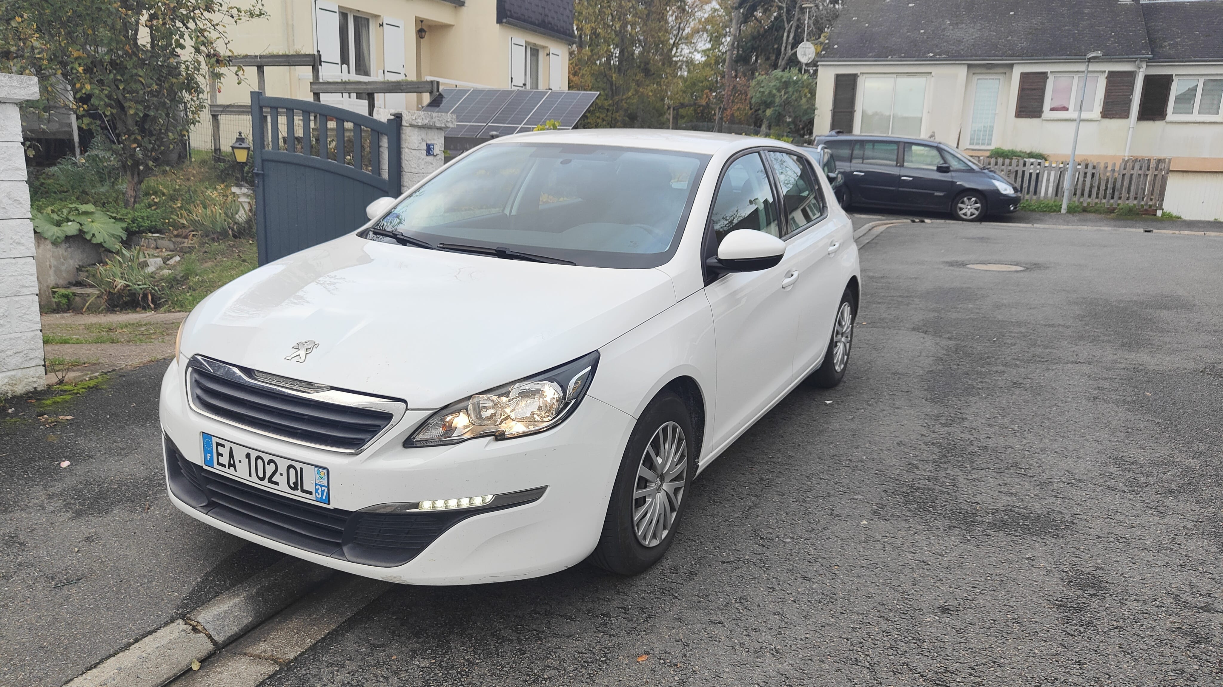 Peugeot 308, 2016, Essence 95