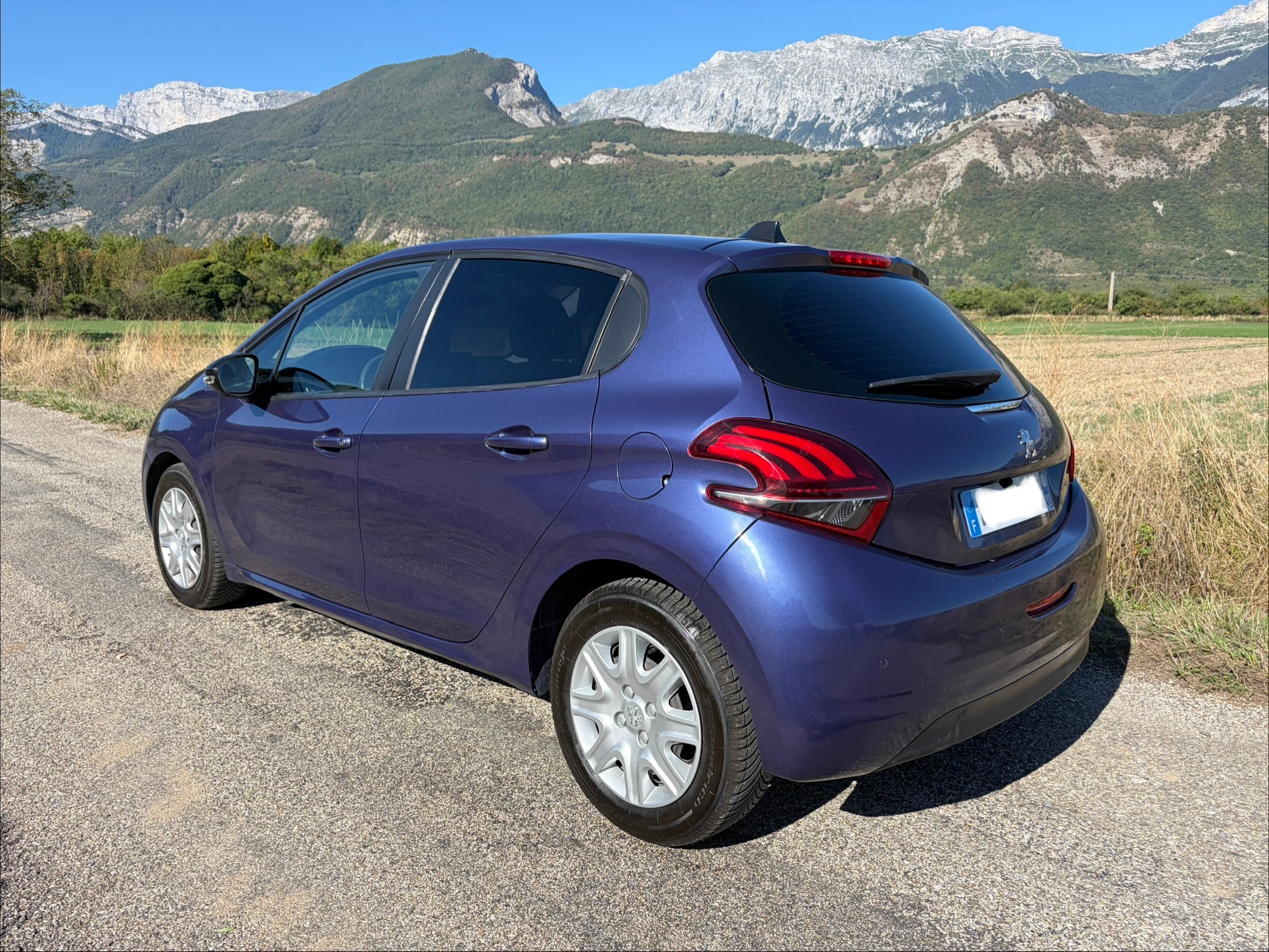 Peugeot 208 avec Caméra de recul