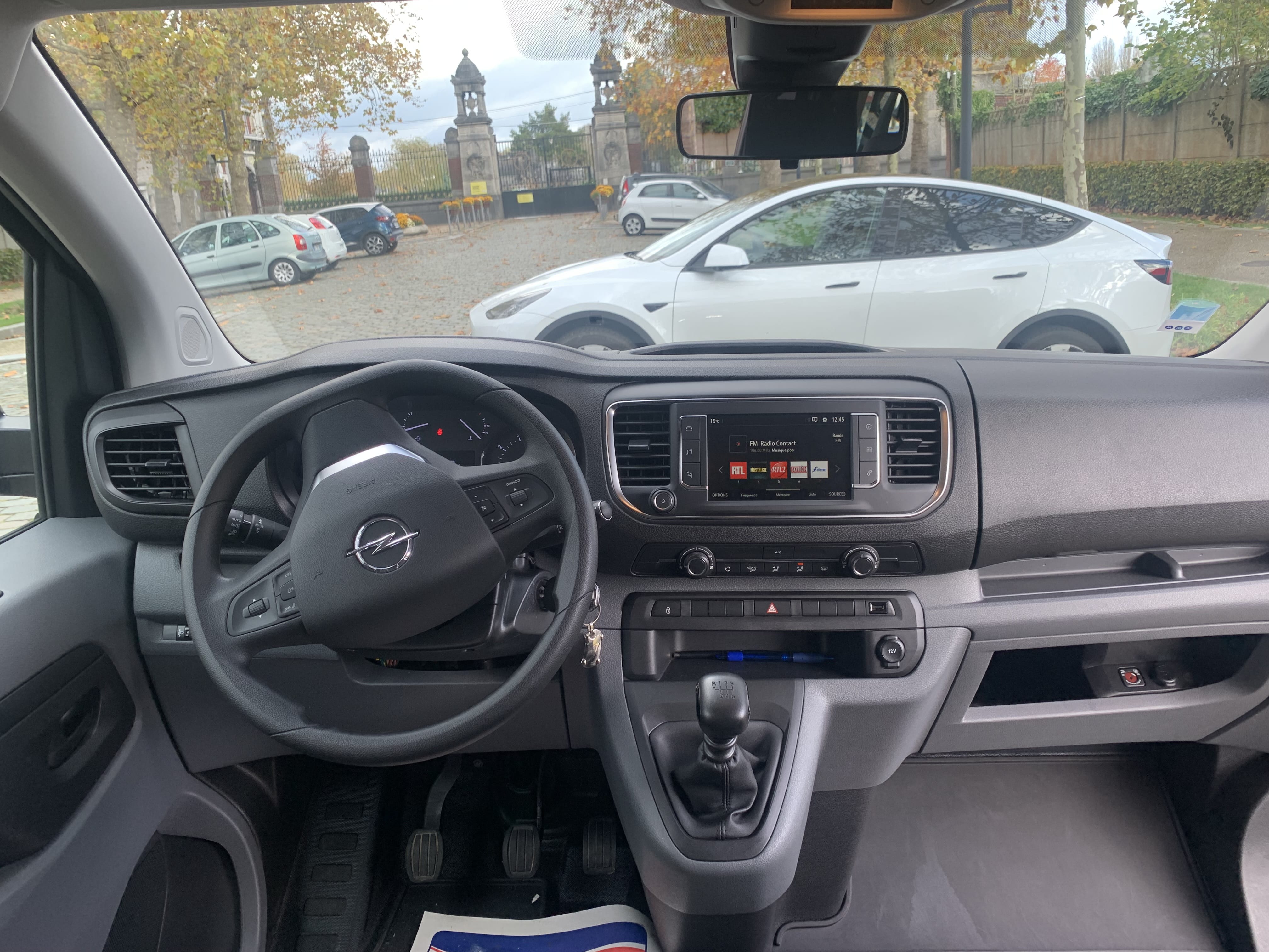 Opel Zafira Life avec Pneus neige