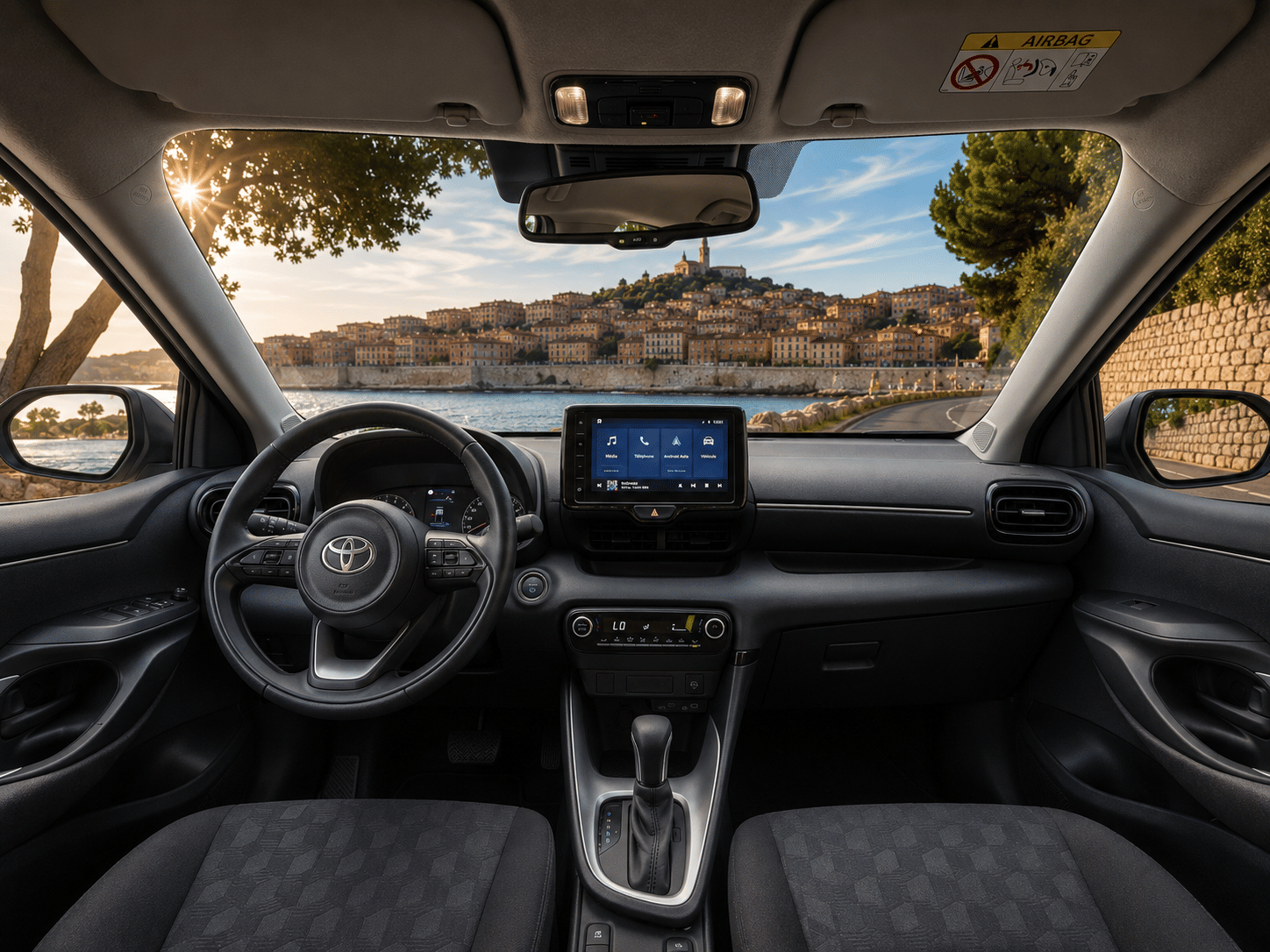 Toyota Yaris Hybride with Backup camera