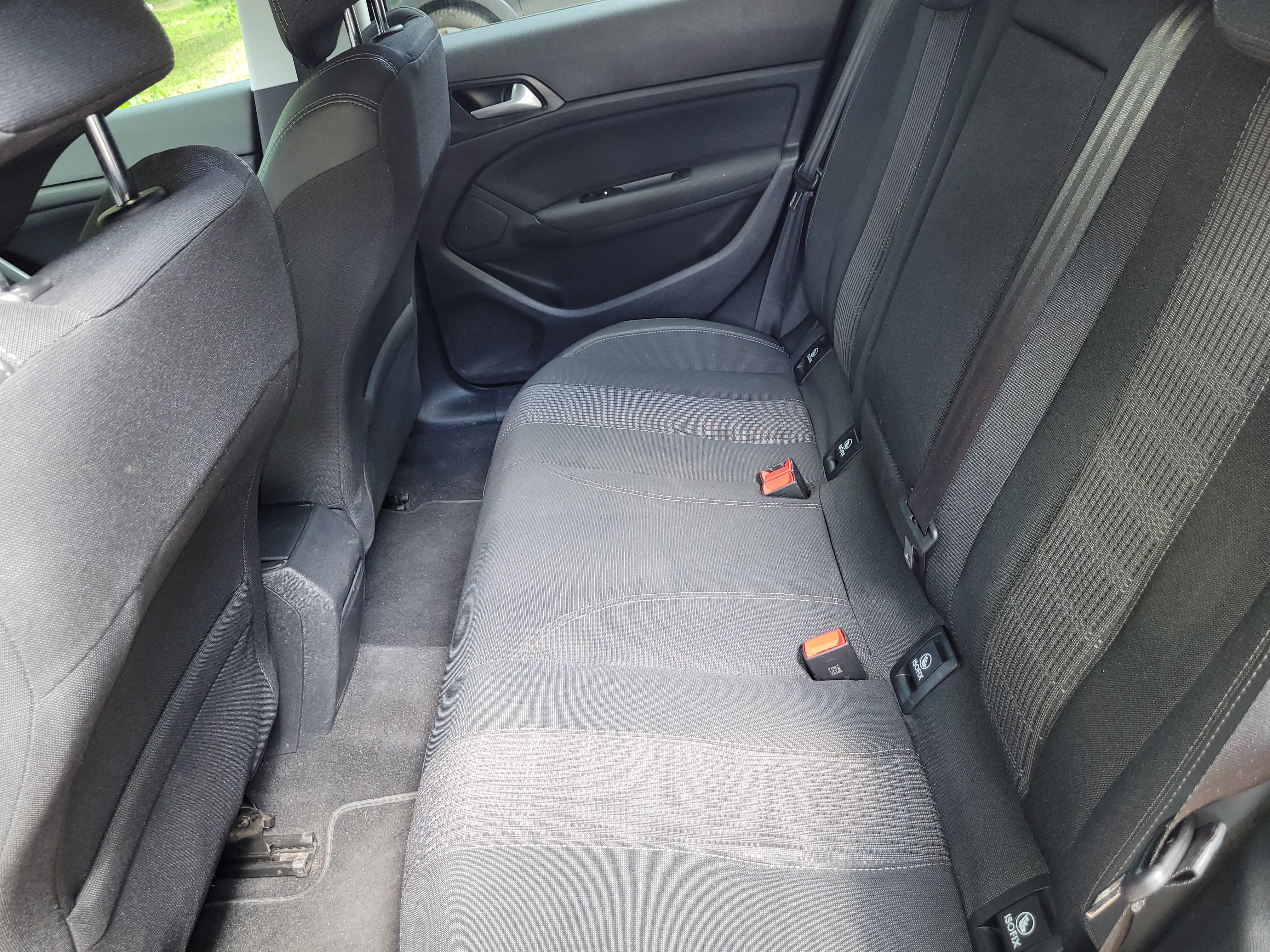 Peugeot 308 1.2 Essence - 130CV avec Apple CarPlay