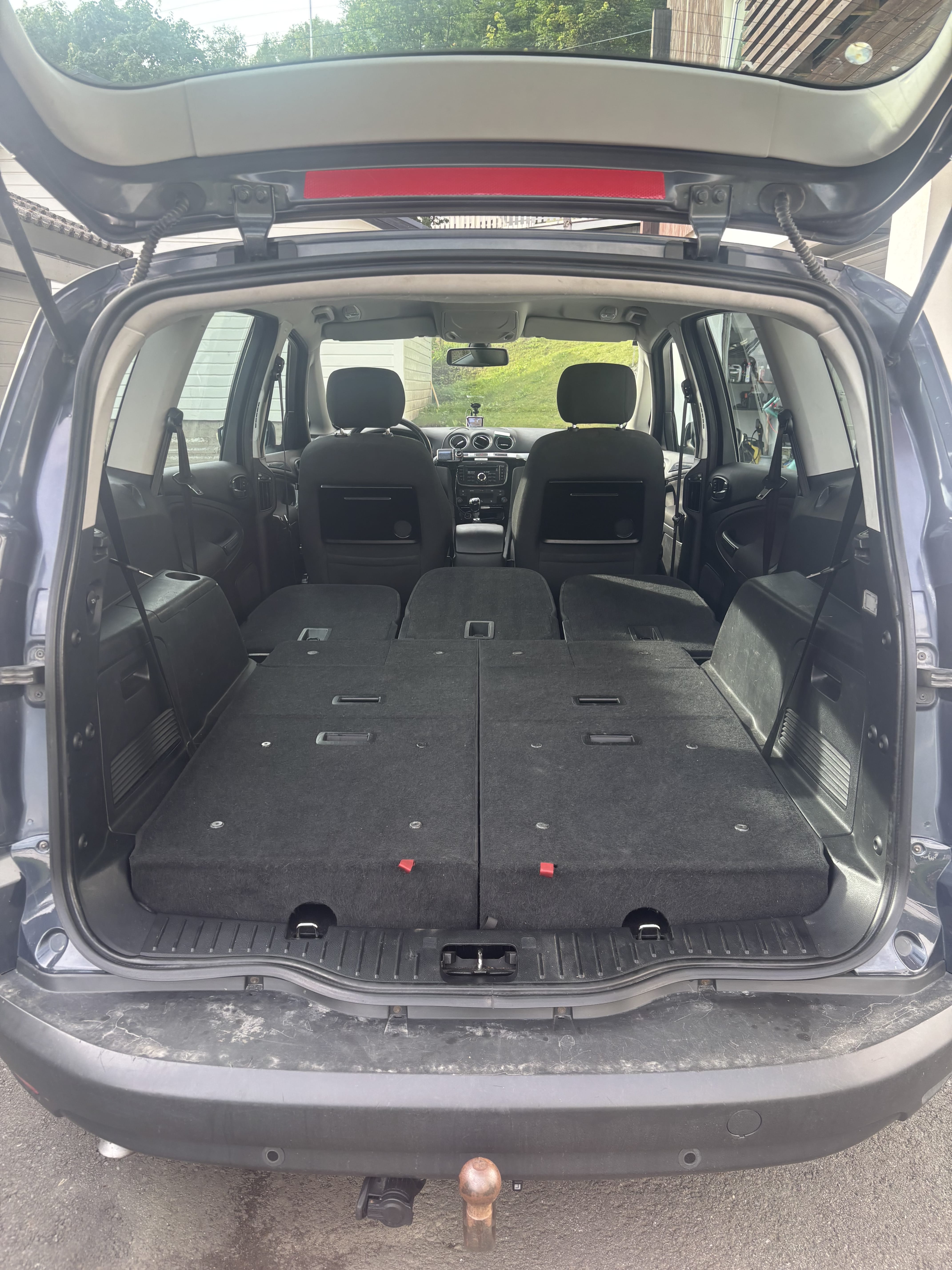 Ford S-Max met Dissel