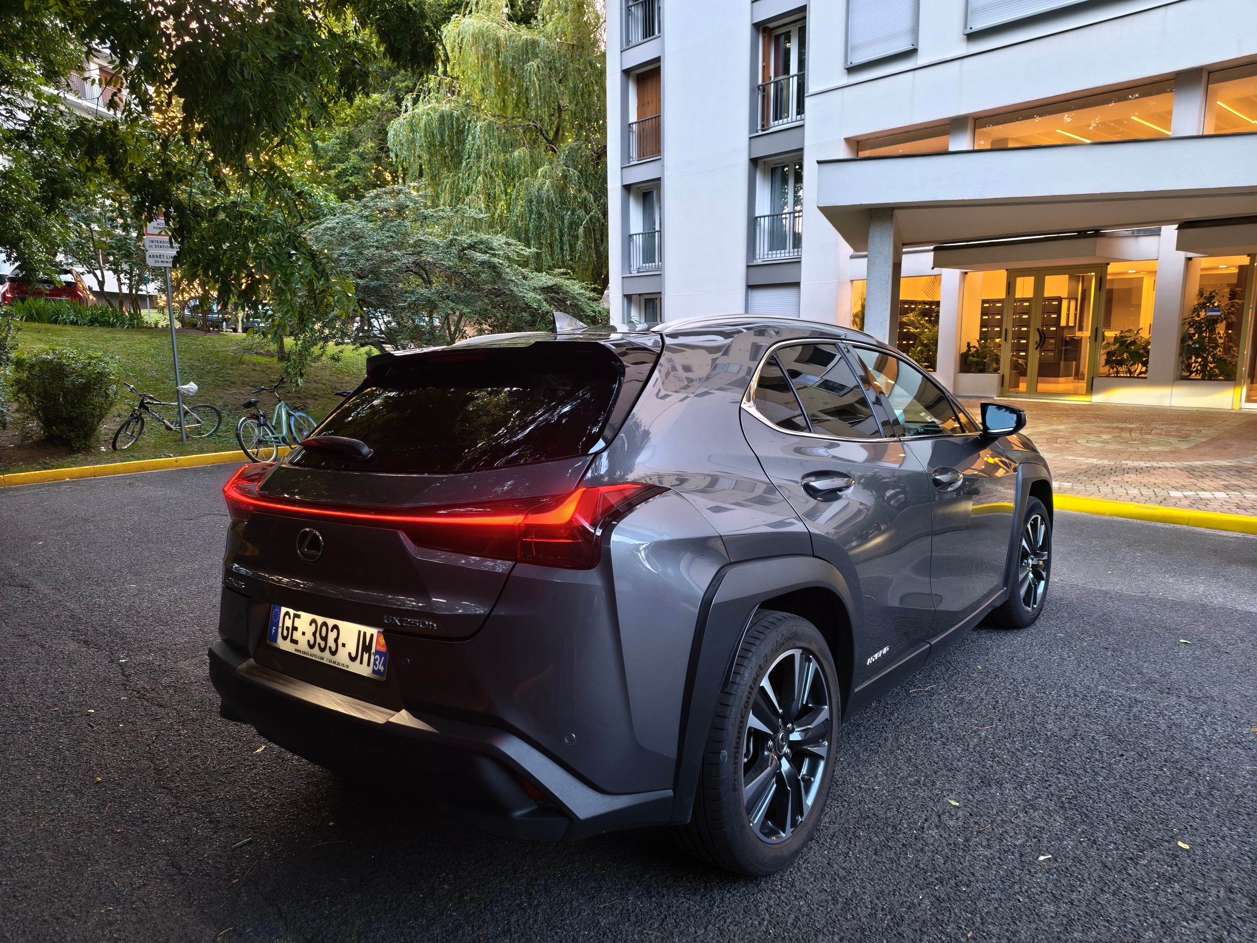 Lexus UX 250h avec Régulateur de vitesse