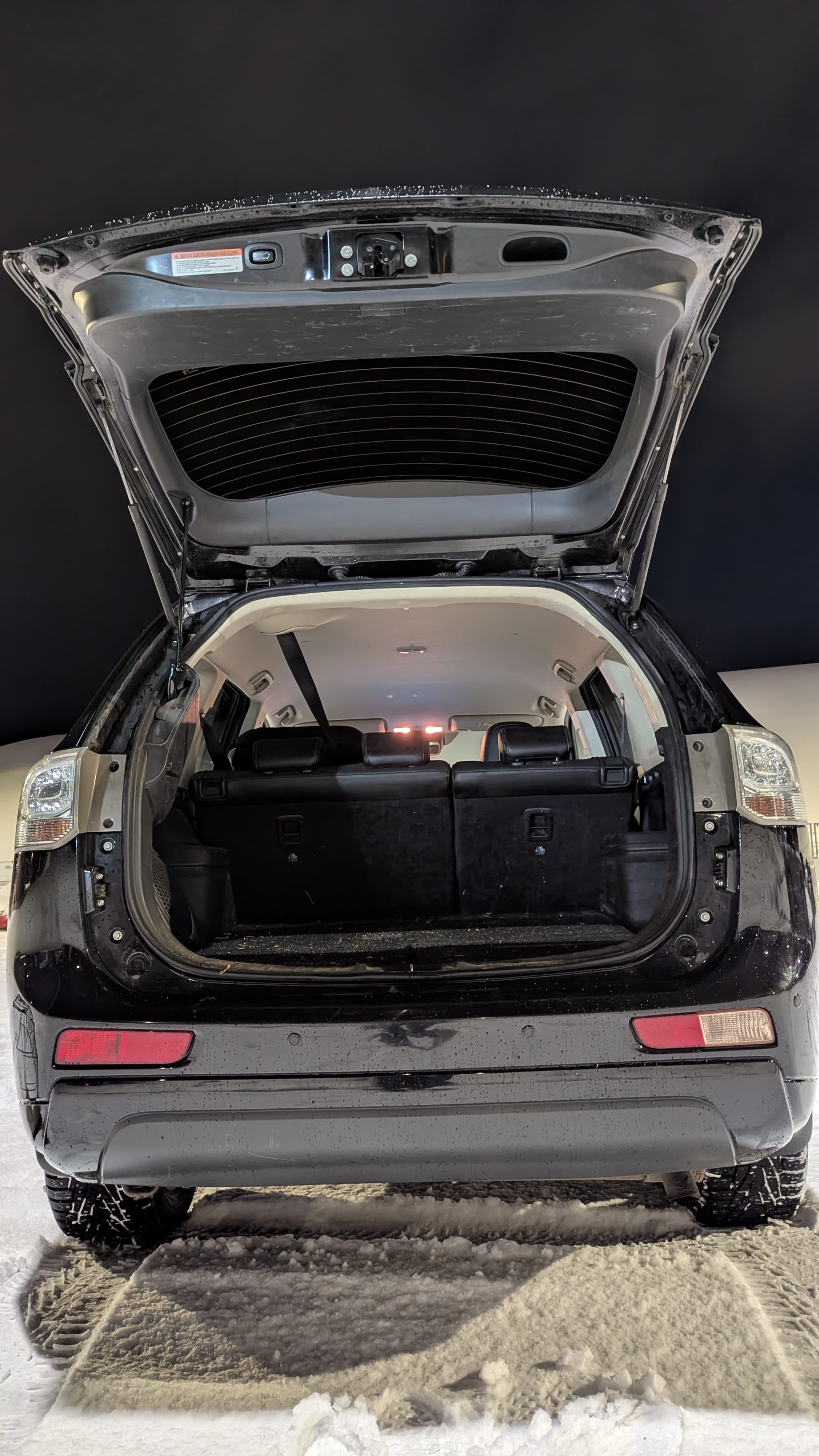 Mitsubishi Outlander PHEV SE med Firehjulstrekk