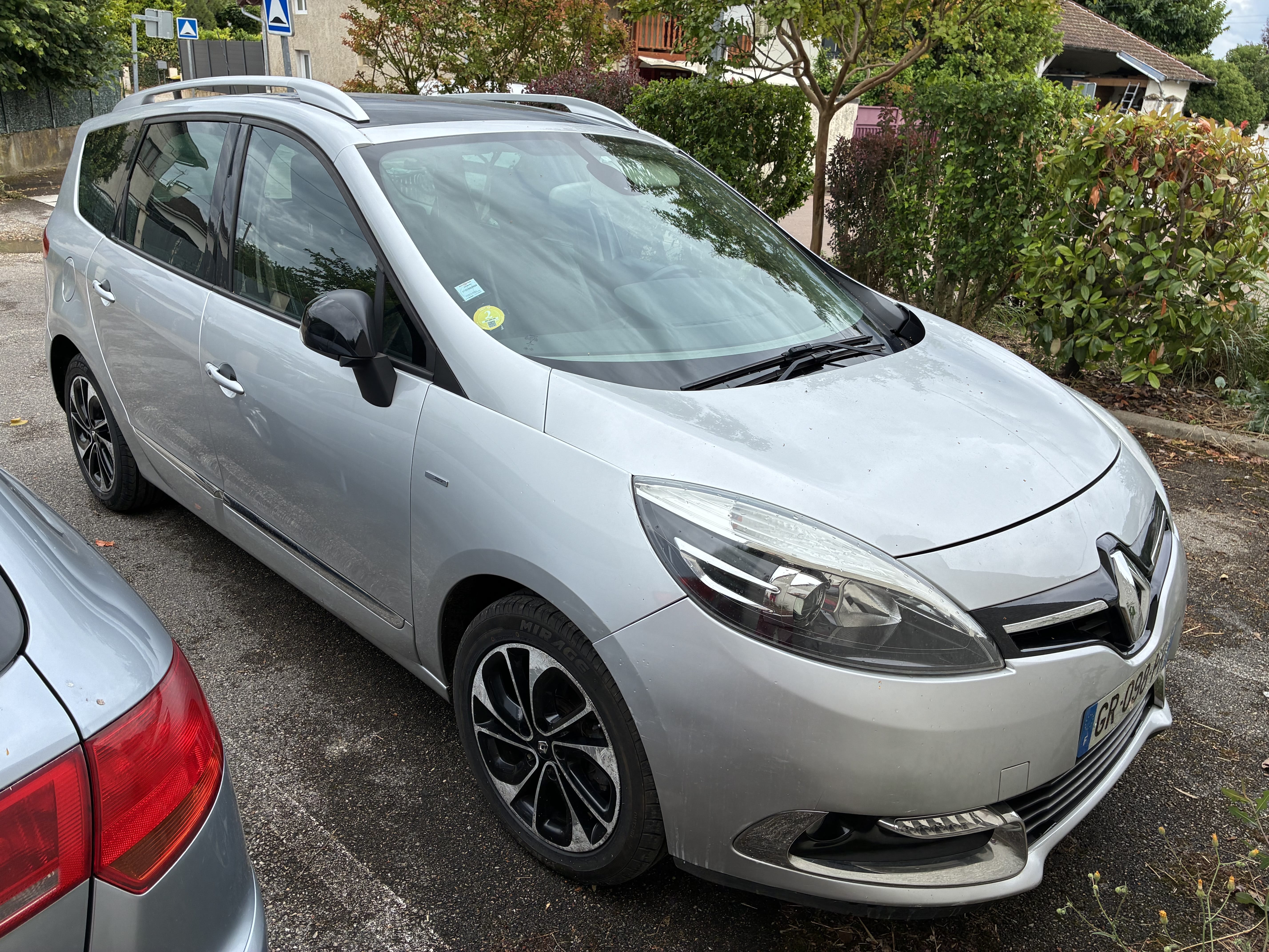 Renault Grand Scenic 1.5 DCI 7 Places Diesel avec Climatisation