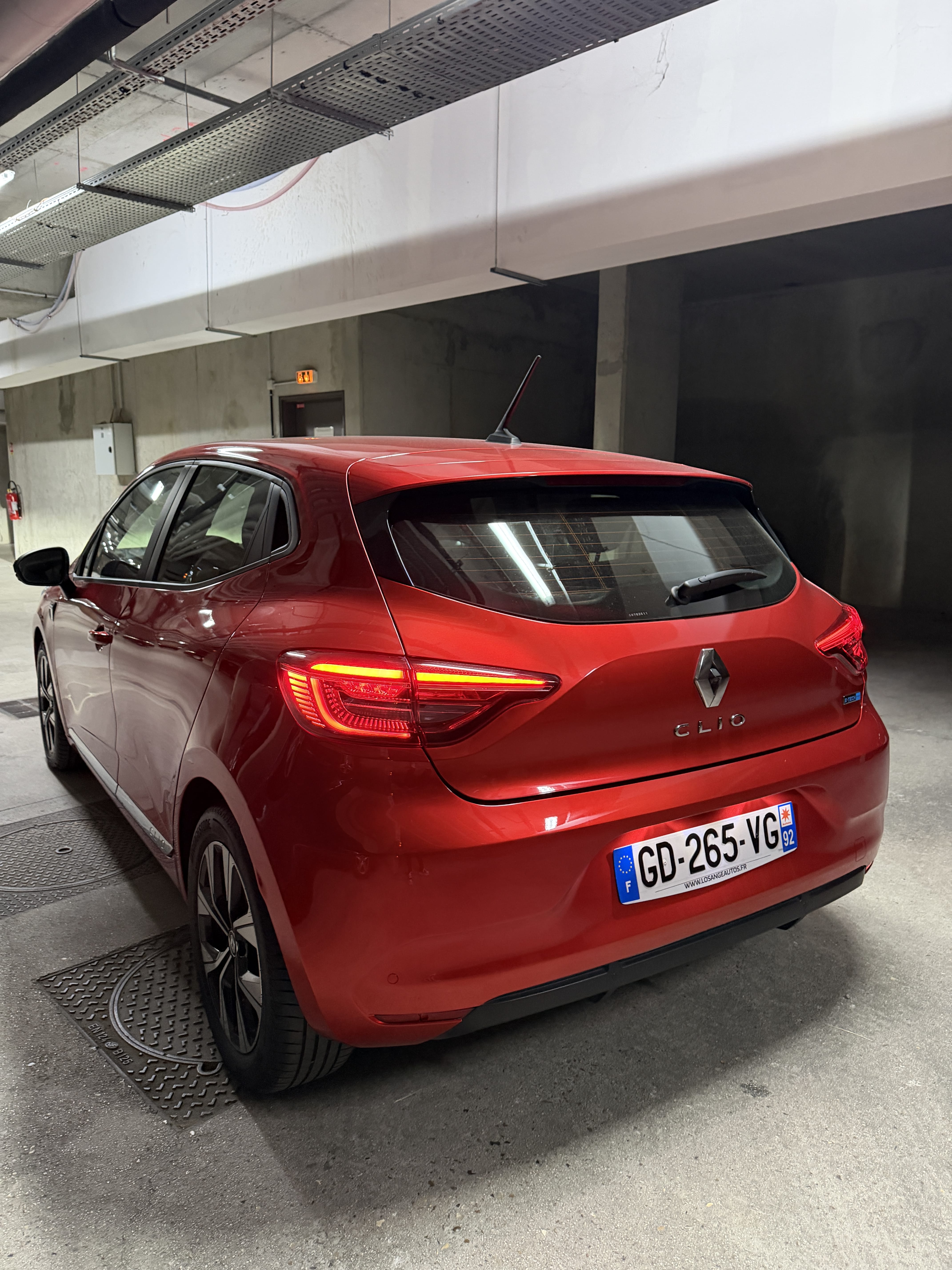 Renault Clio E-tech avec Caméra de recul