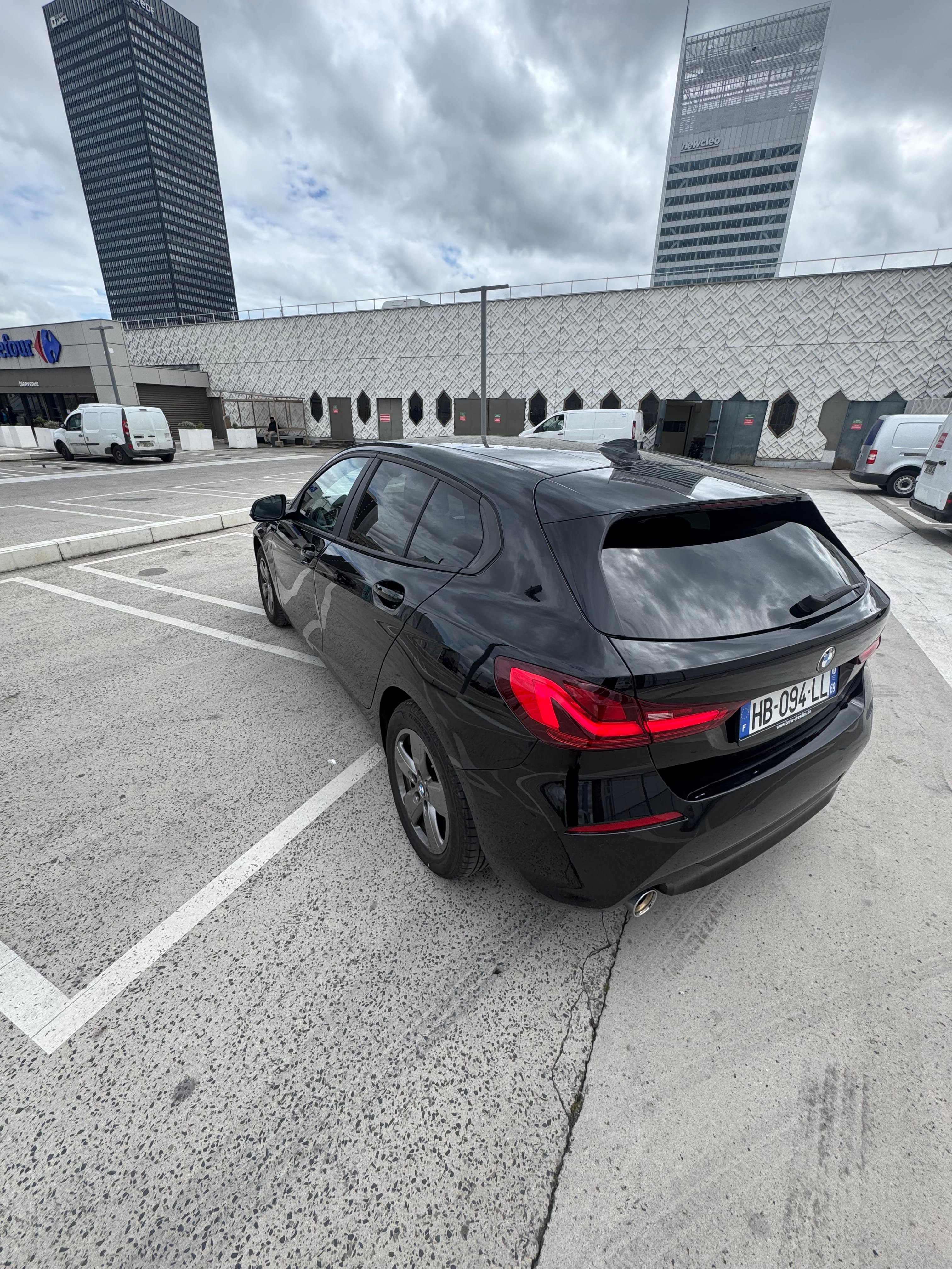 BMW Série 1 avec GPS