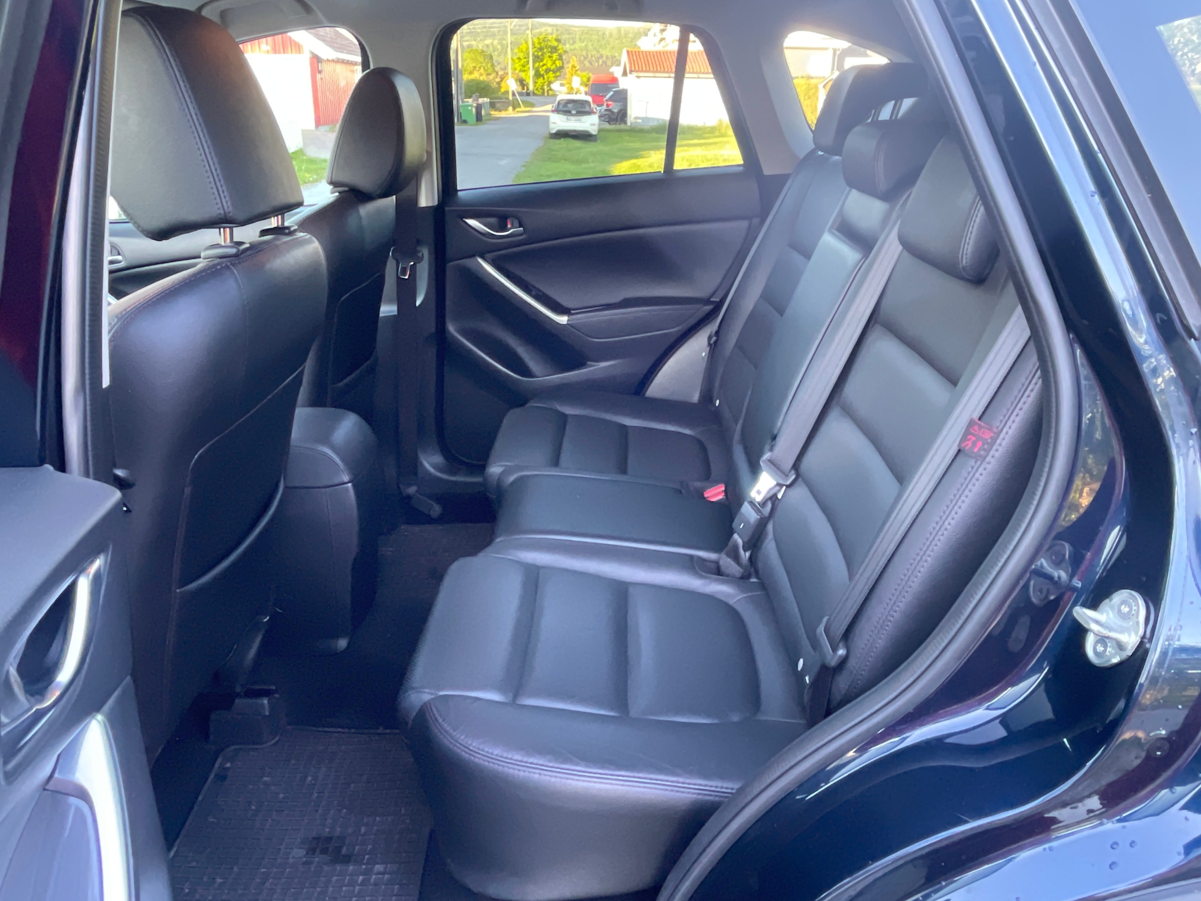 Mazda CX-5 med Lydinngang