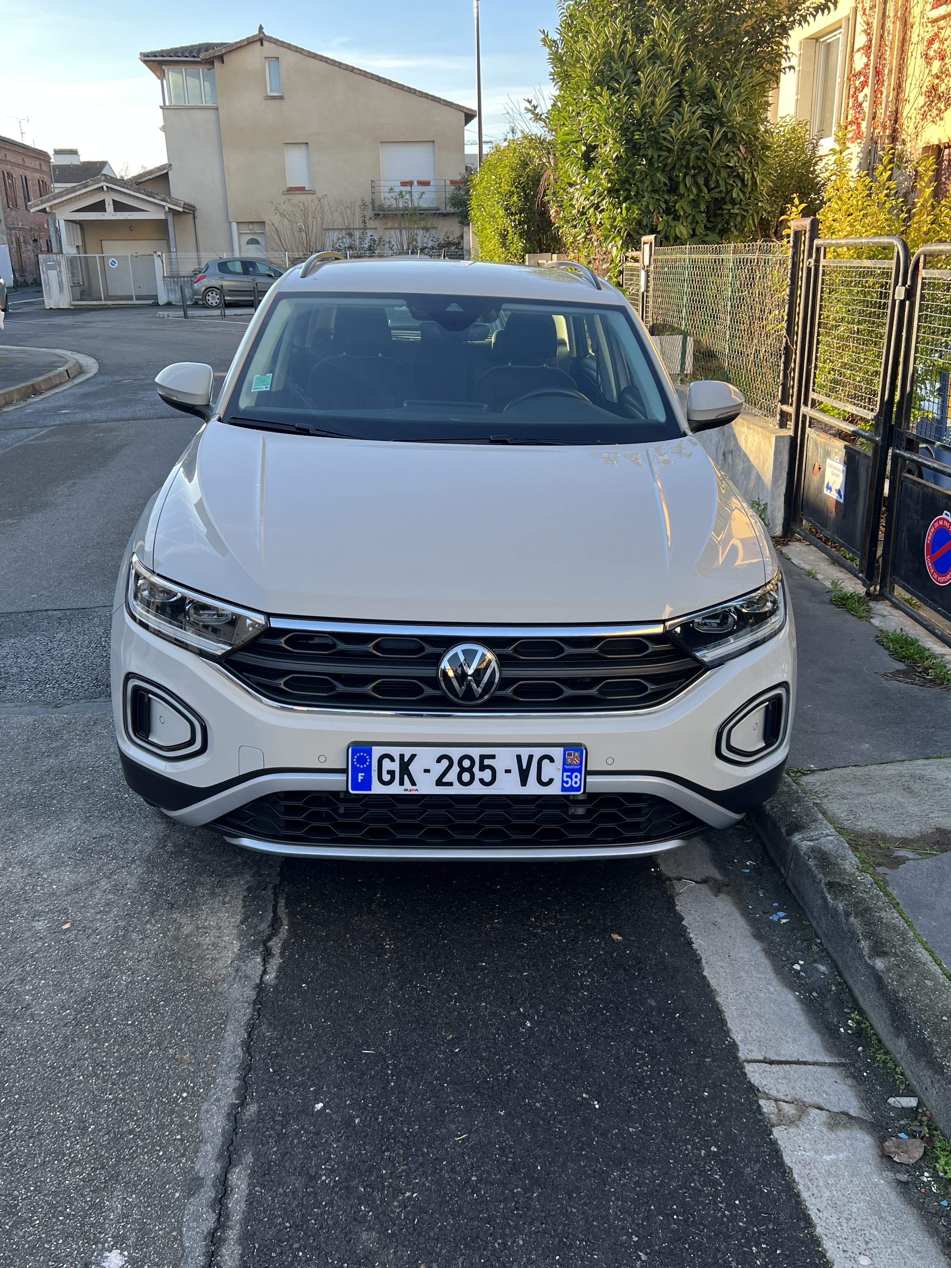 Volkswagen T-Roc Essence, 2022, Essence 98