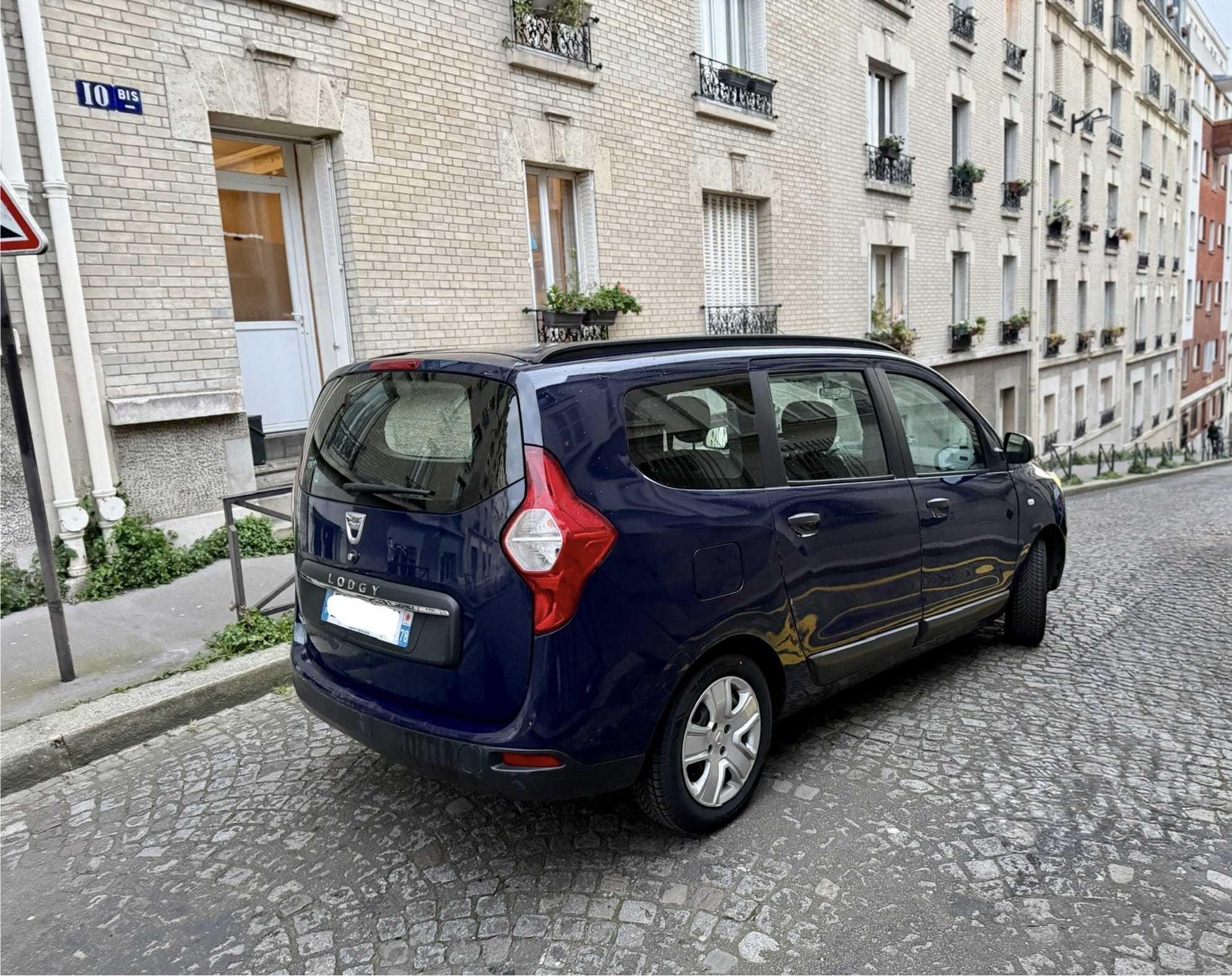 Dacia Lodgy 7 places & Spacieux avec Audio Bluetooth